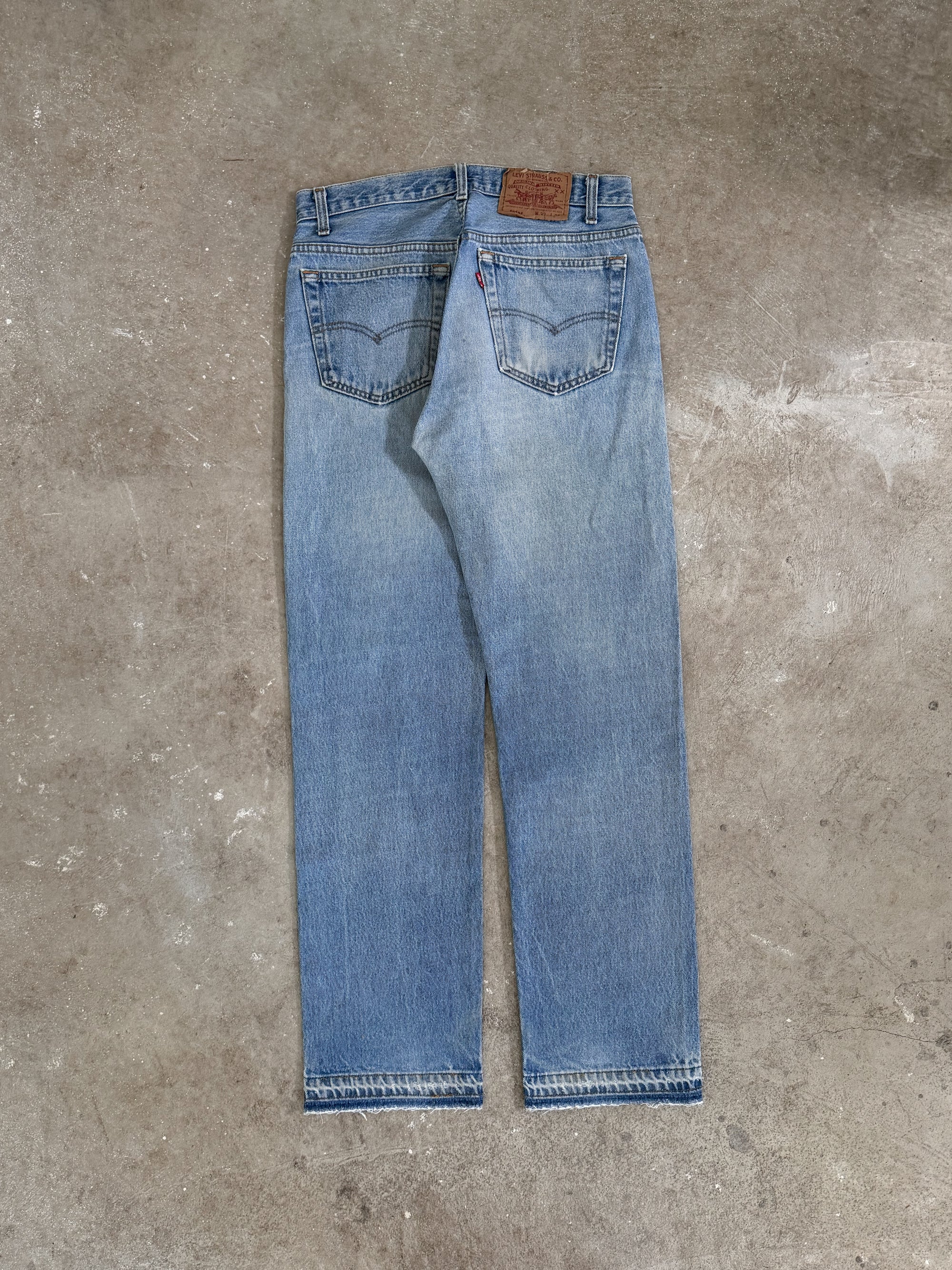 1990s Levis Faded Blue 501 Released Hem (29X30)