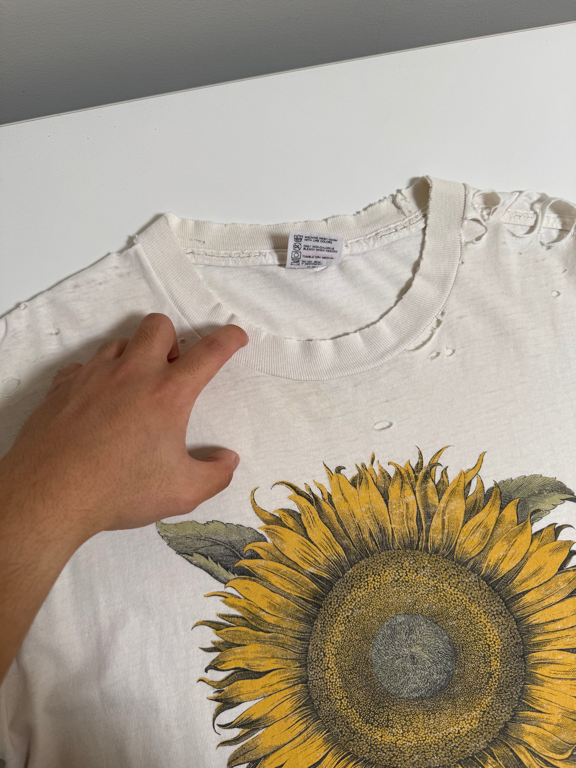1990s "Flor Solis Major" Thrashed Tee (L)