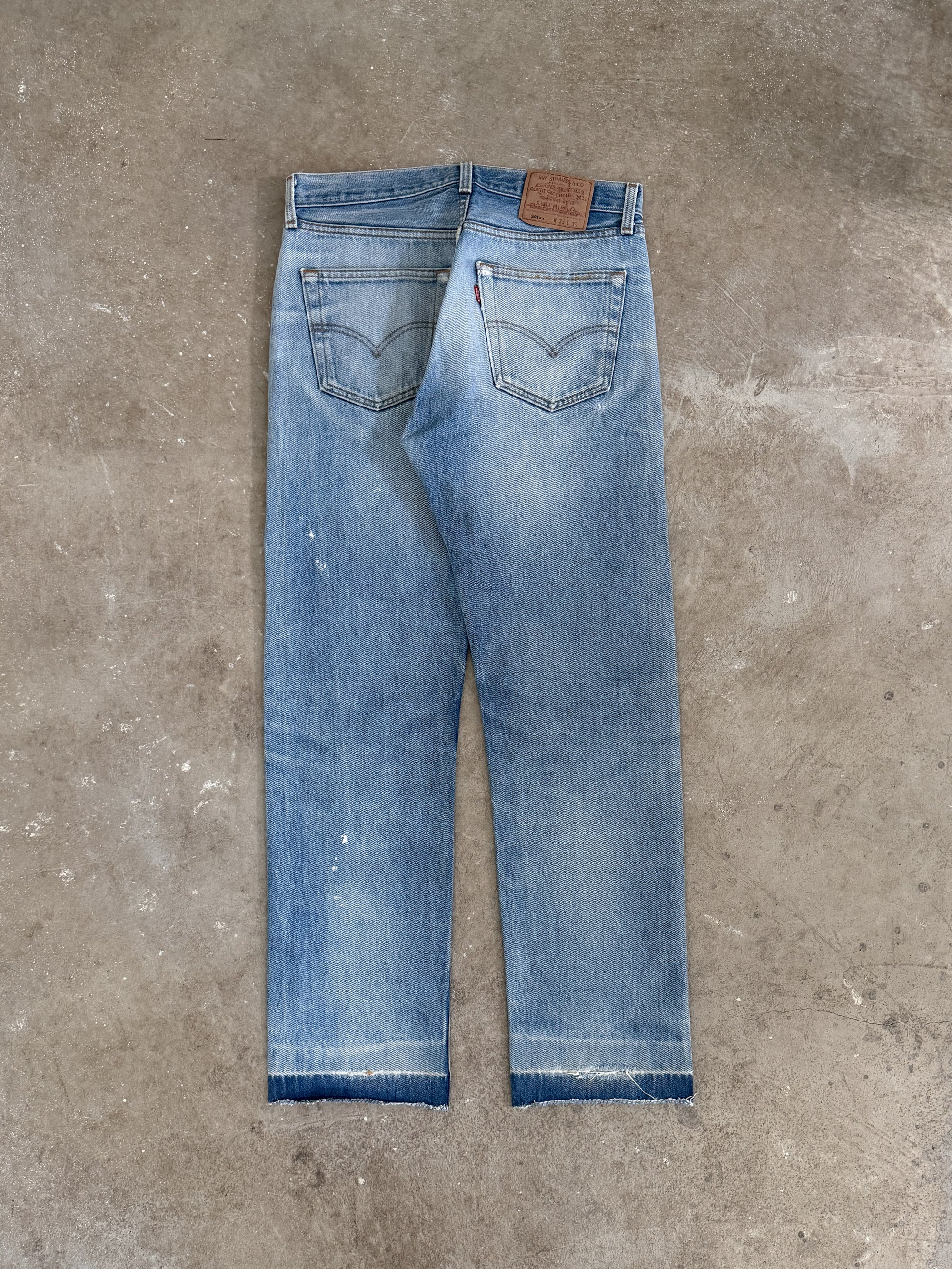 1990s Levis Faded Blue 501 Released Hem (31X30)