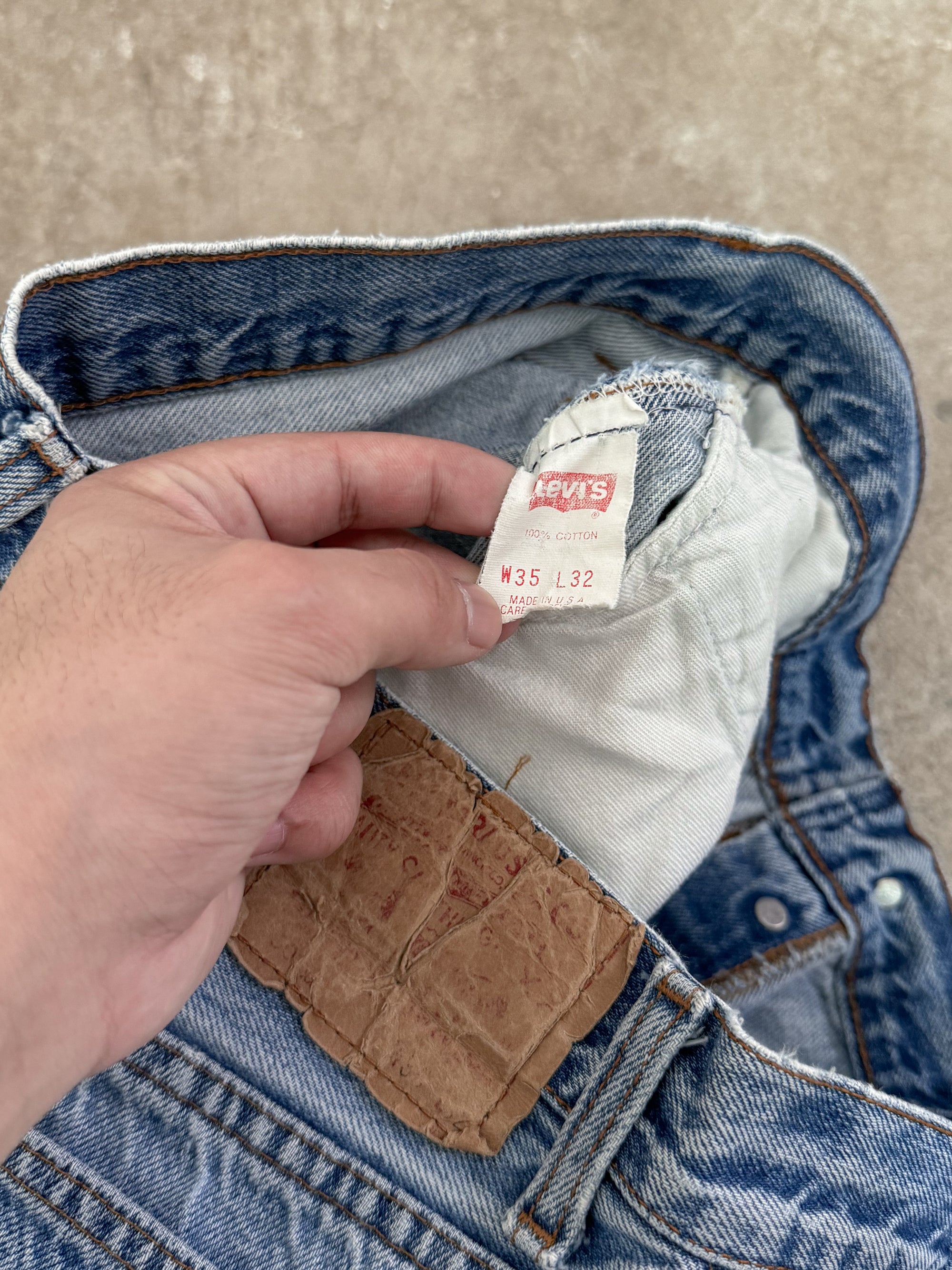 1980s Levis Faded Blue 501 Released Hem (31X29)