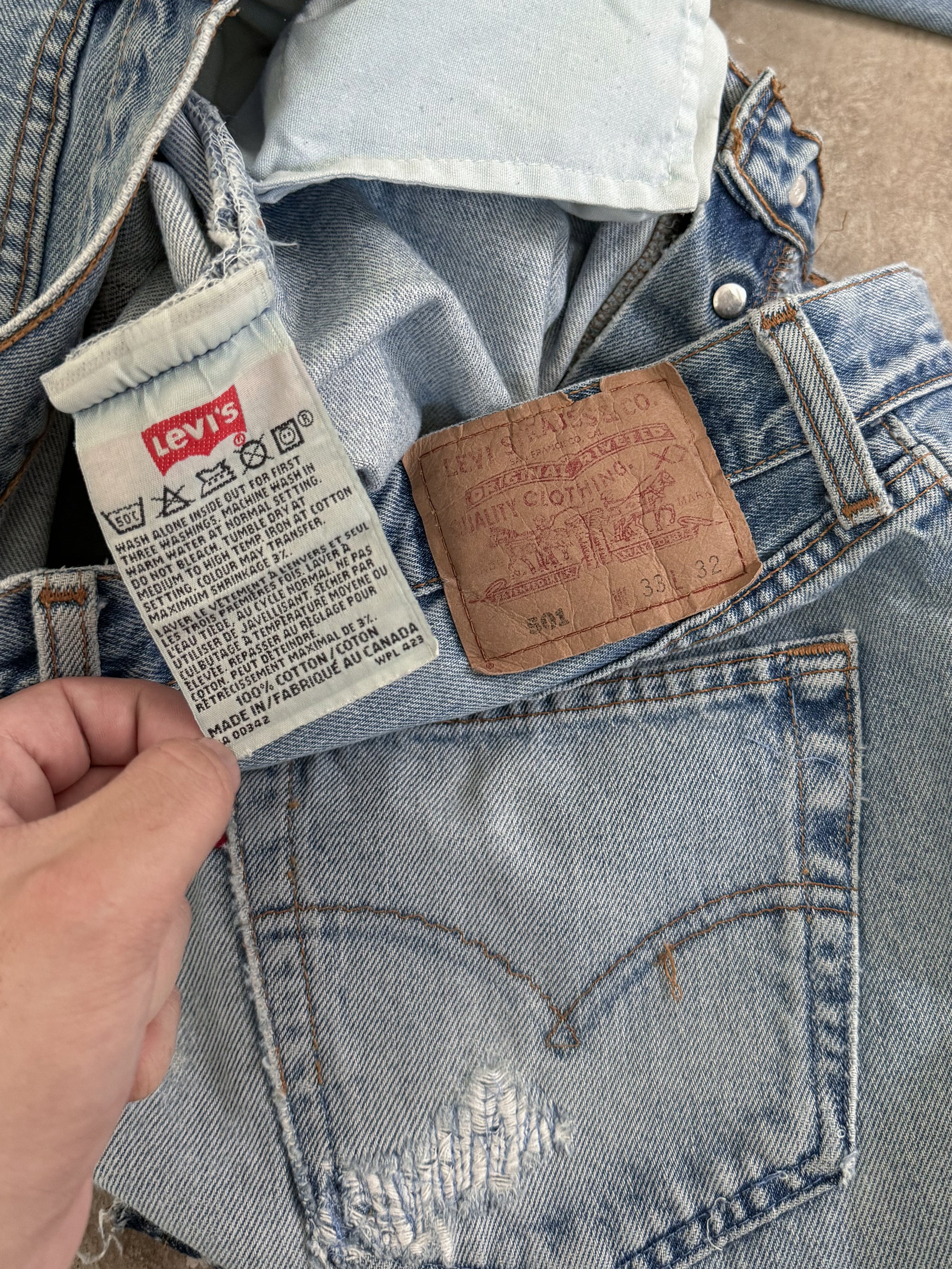 Early 00s Levis Repaired Faded Blue 501 Released Hem (31X31)