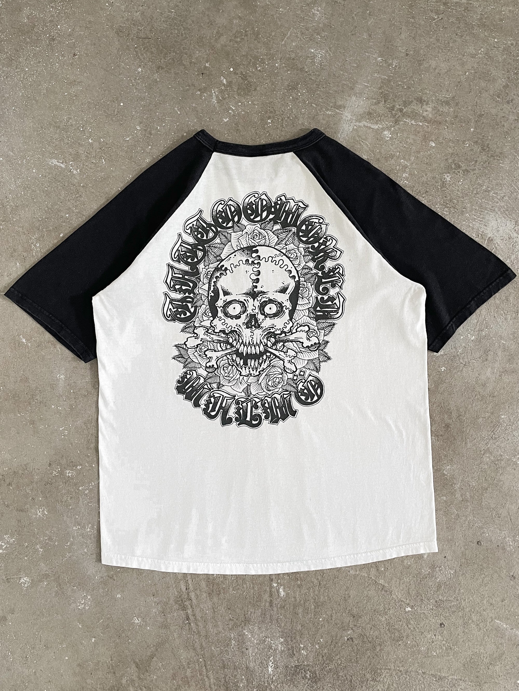 2000s “Tattoo World” Raglan Tee (M/L)