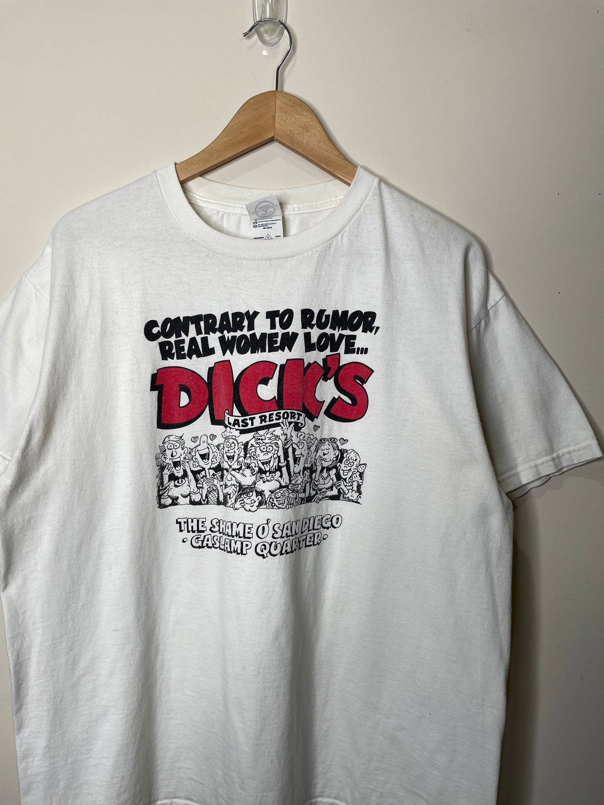 Vintage 00s “Real Women Love Dick’s” Tee (M/L)