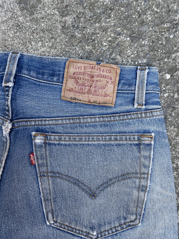 1990s Levis Faded Worn In Blue 501XX (33X31)