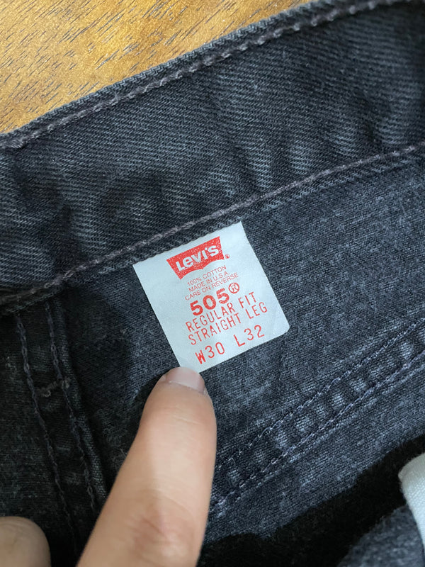 Vintage Levi’s Faded Black 505 Released Hem (28X32)