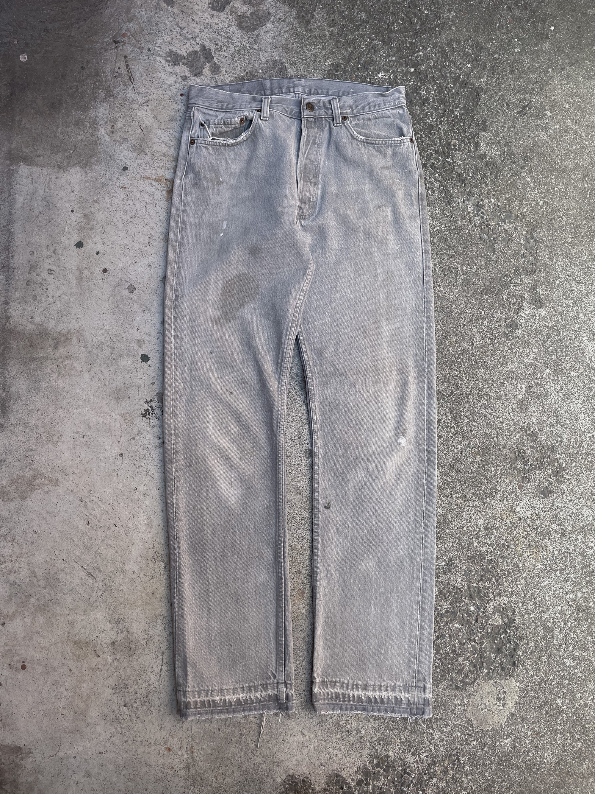 1980s Levi’s Faded Grey 501 Released Hem (32X33)