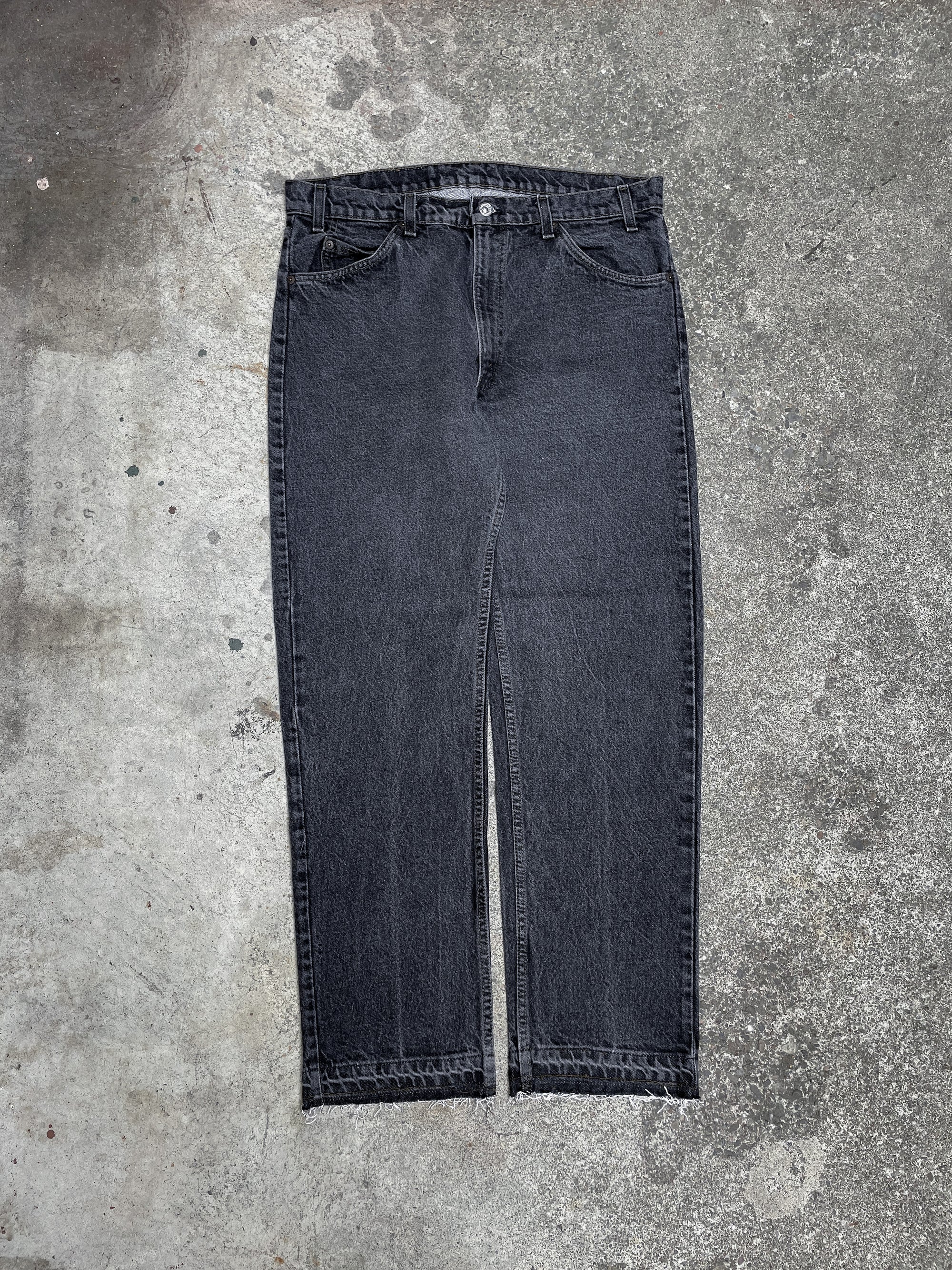 1980s Levi’s Charcoal Grey 505 Released Hem (36X30)