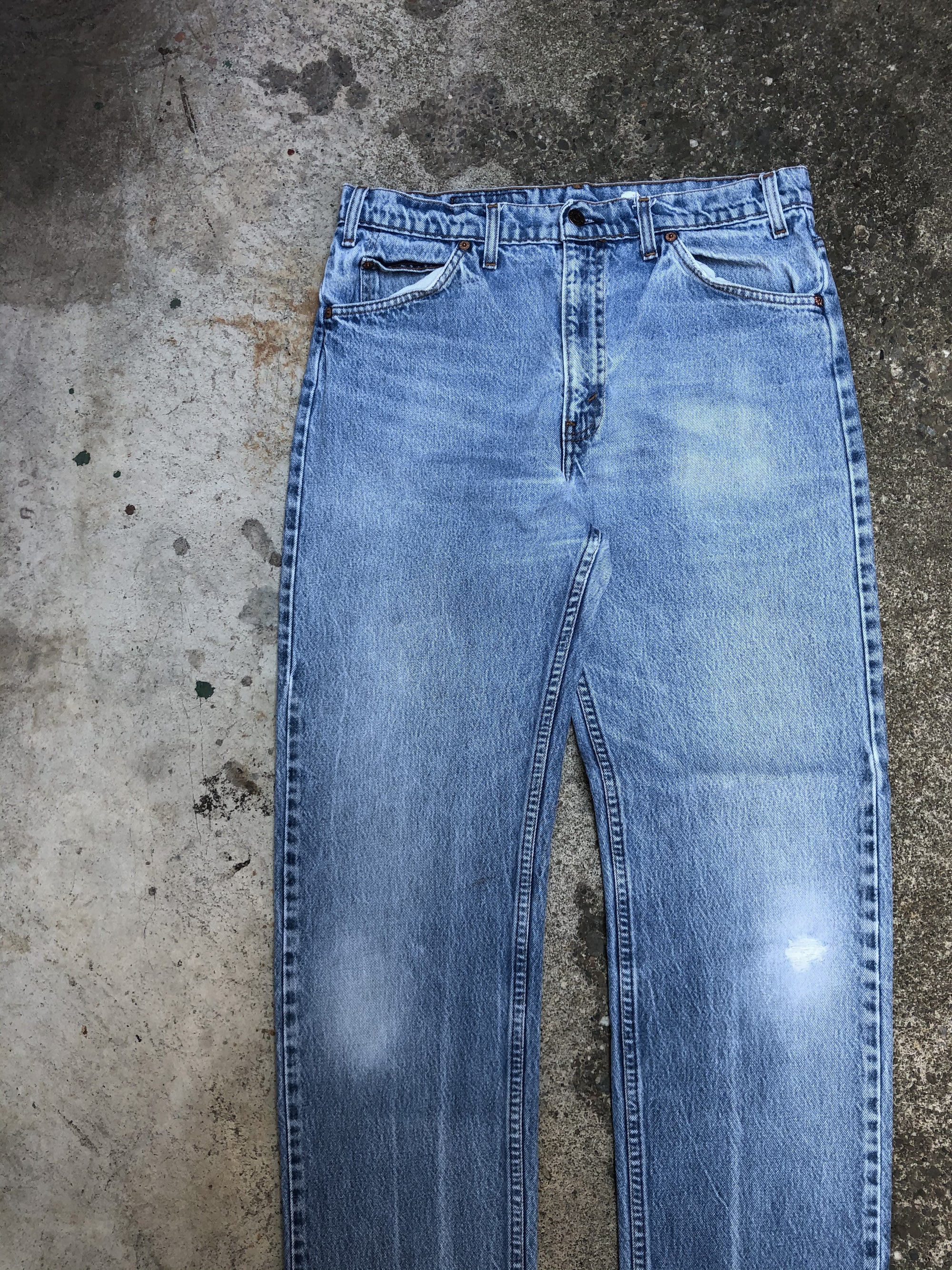 1990s Orange Tab Levis Faded Blue 505 (33X30)