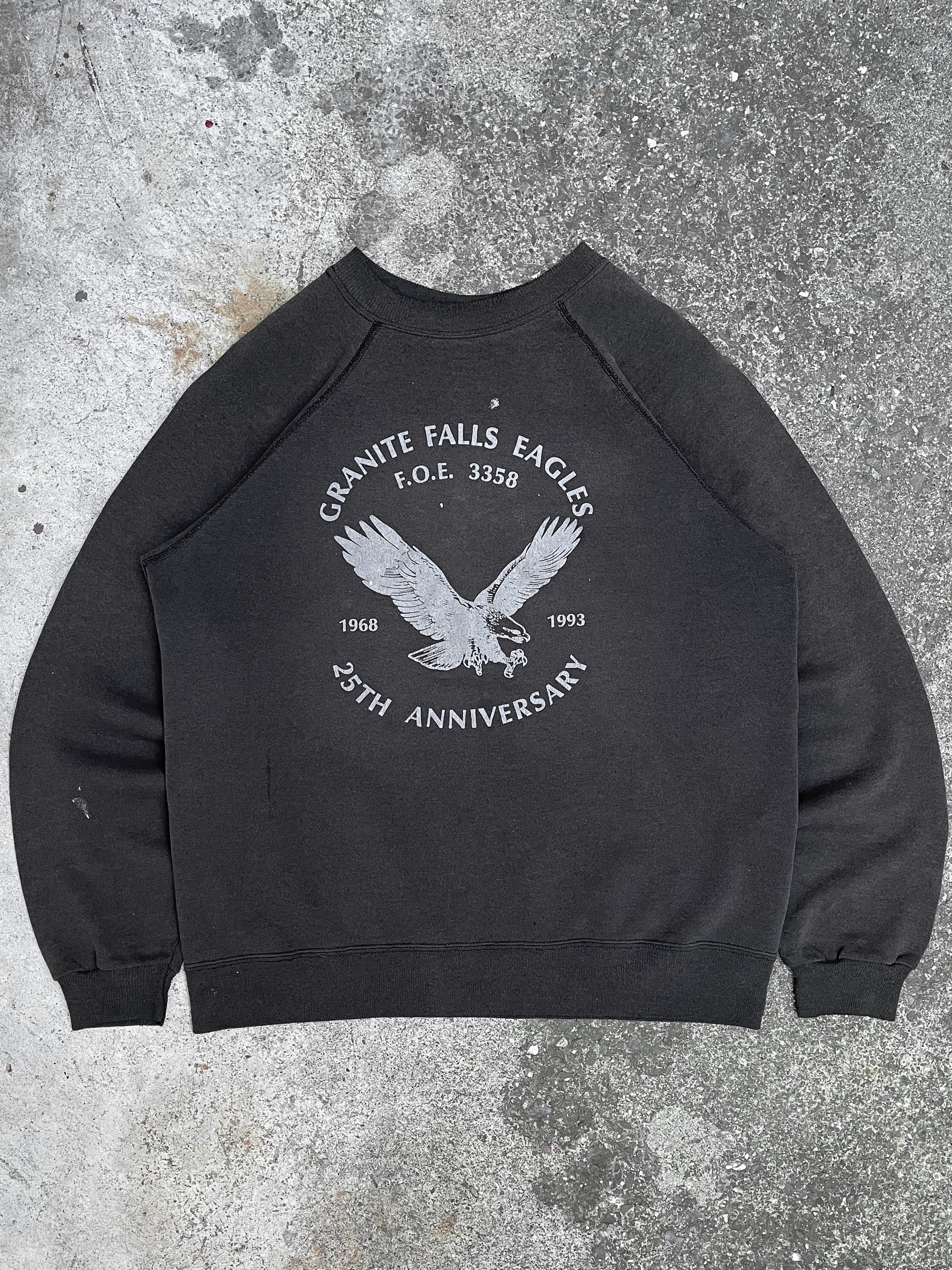 1990s “Granite Falls” Faded Raglan Sweatshirt (M)