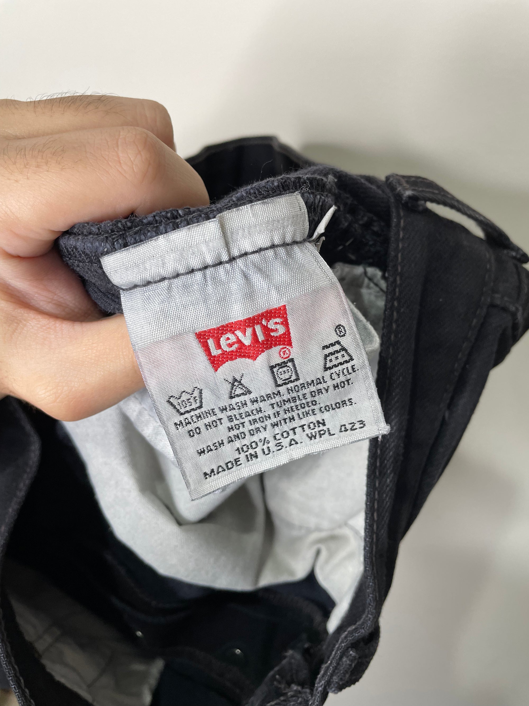 1990s Levi’s Black 501 Raw Hem (27X27)