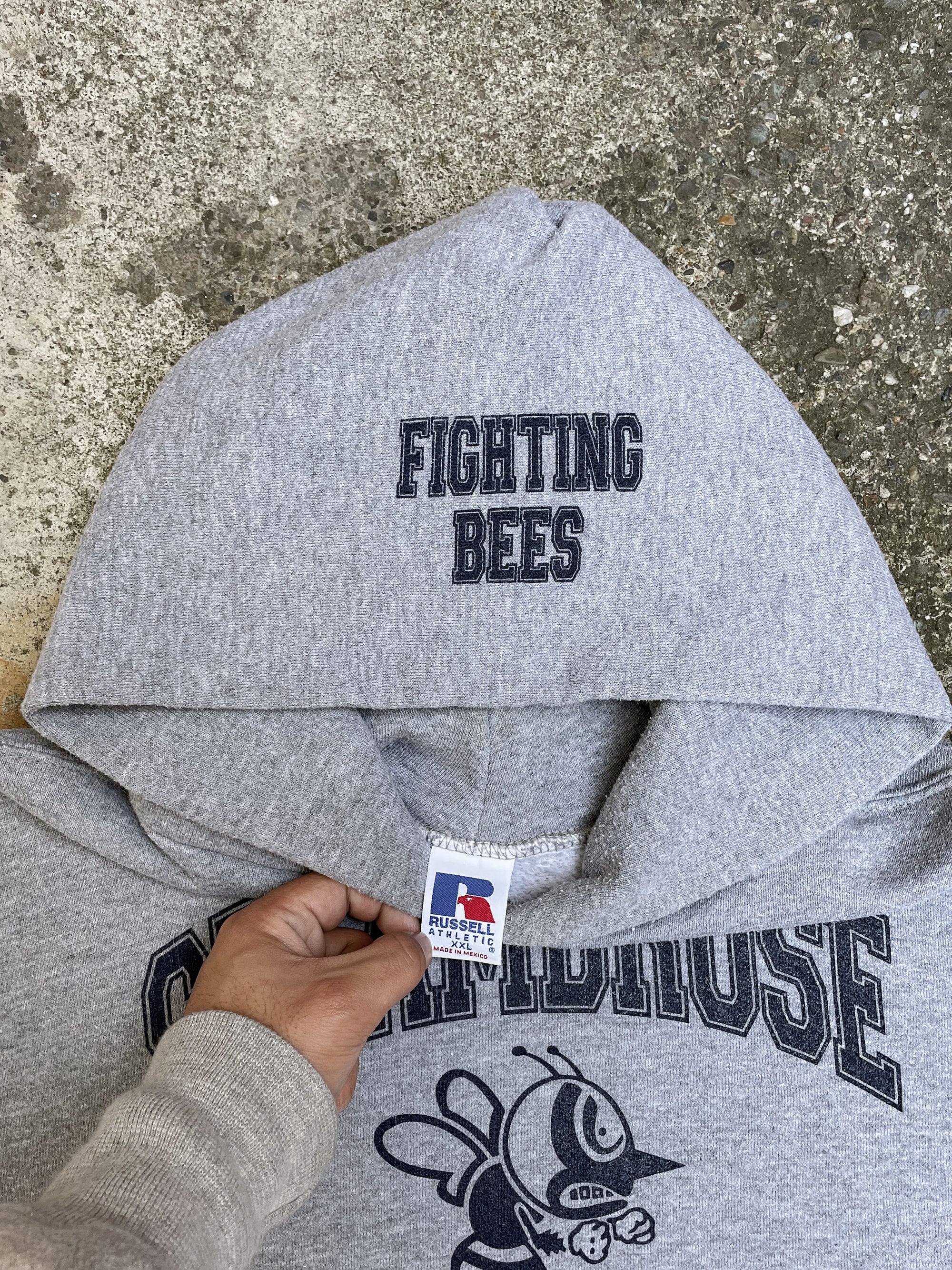 Early 00s Russell “Fighting Bees” Hoodie (XL/XXL)