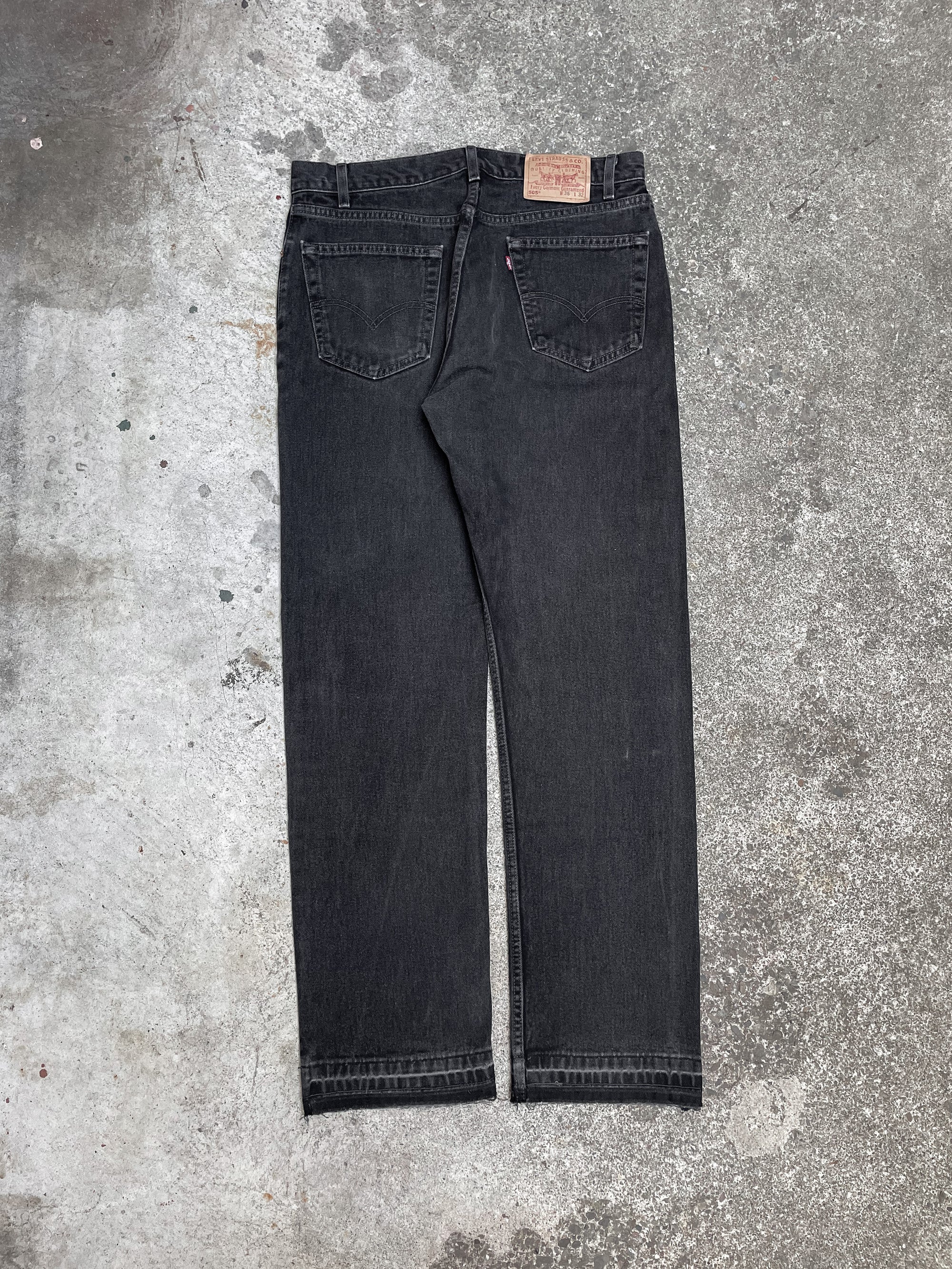 Vintage Levi’s Faded Black 505 Released Hem (34X31)