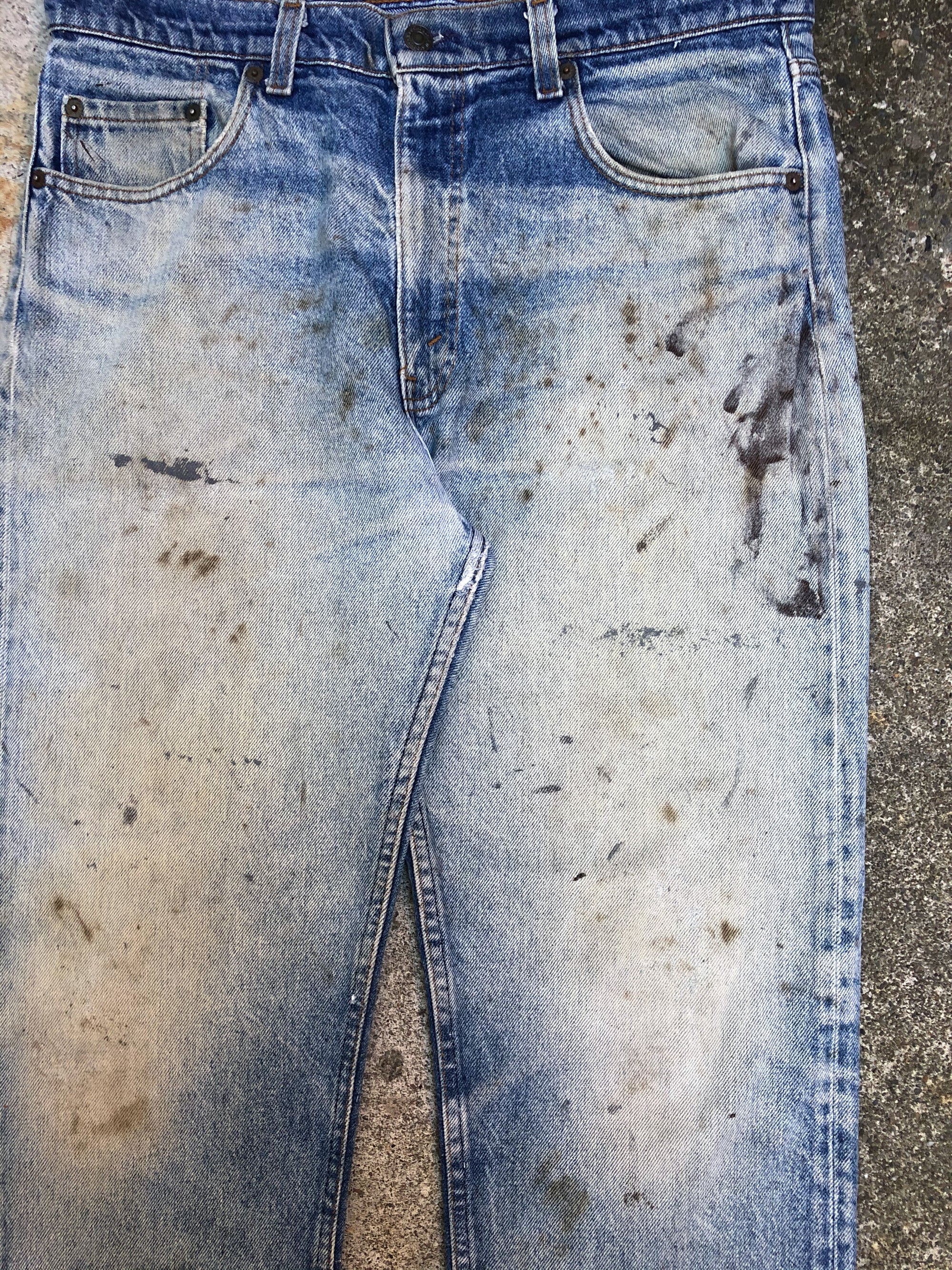 1980s Levis Dirty Faded Blue 505 (35X29)