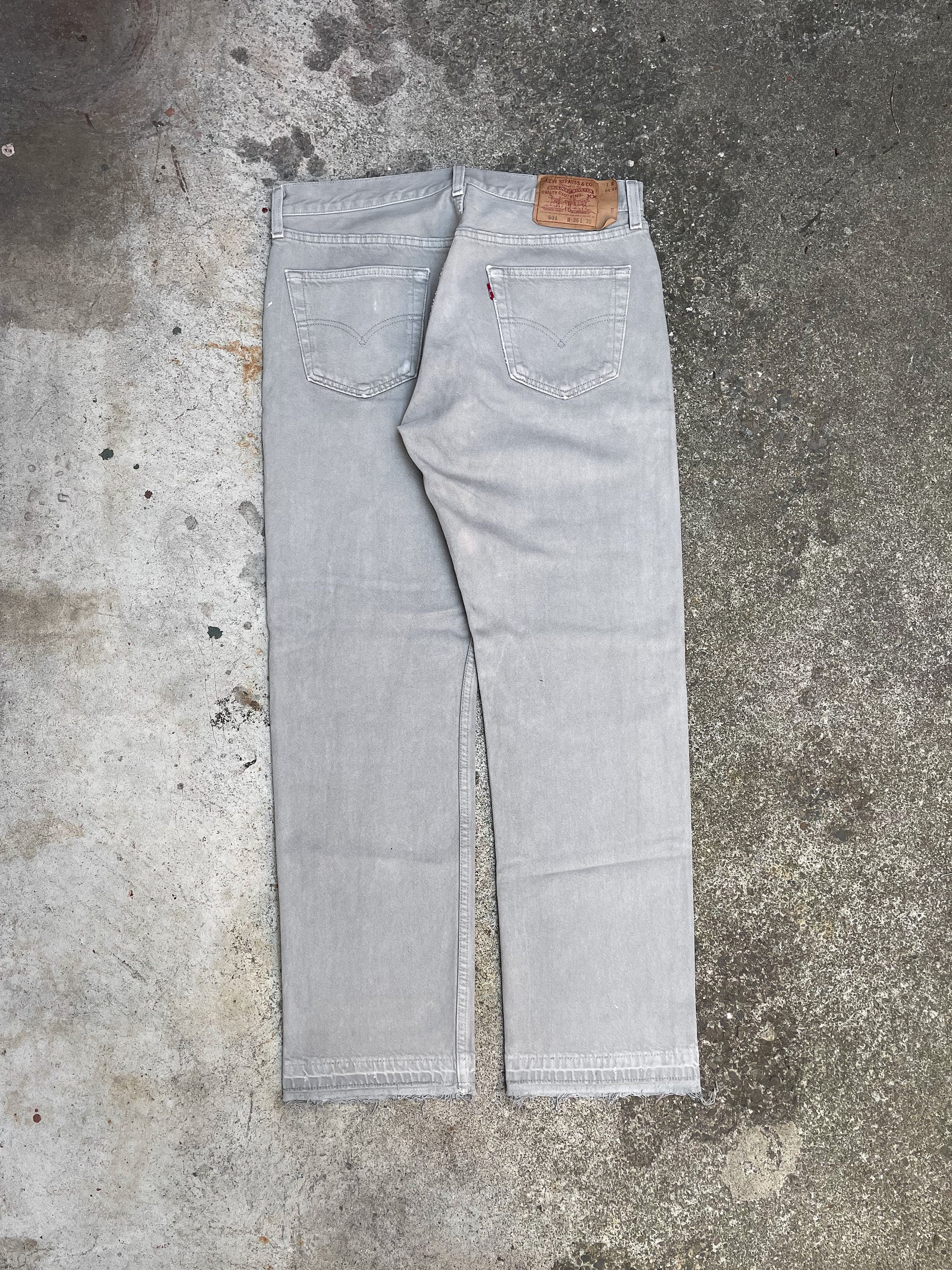 1990s Levi’s Faded Cement Grey 501 Released Hem (33X30)