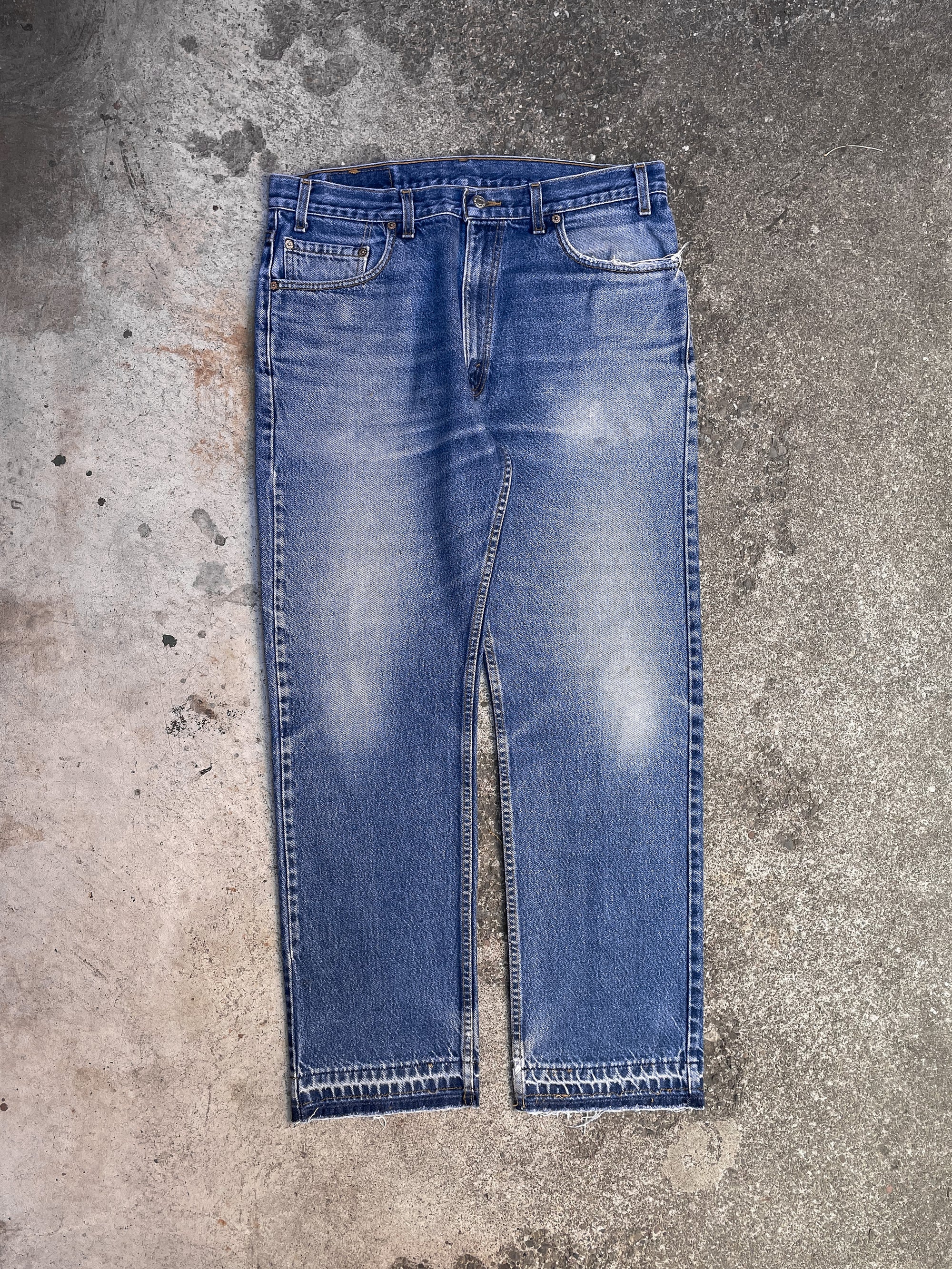 Vintage Levi’s Worn In Blue 505 Released Hem (35X30)