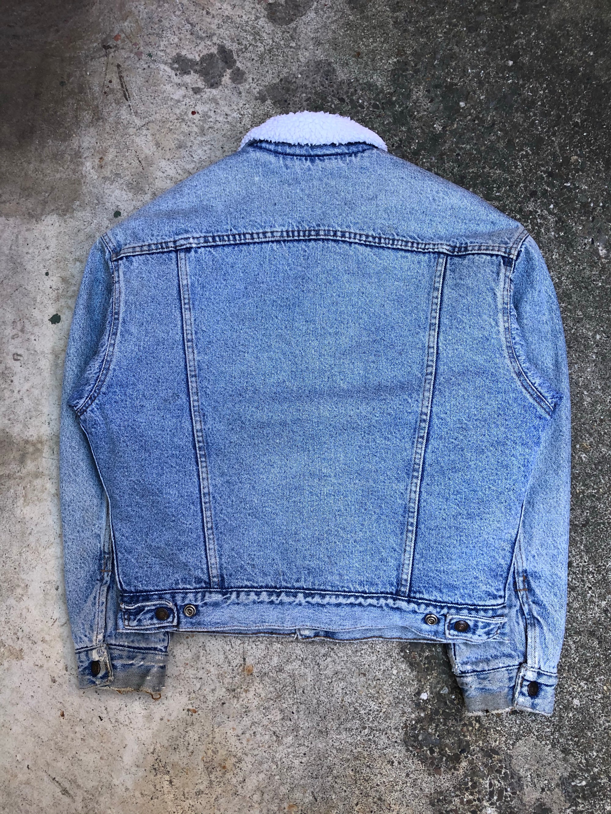1990s Levis Faded Blue Sherpa Denim Jacket (S/M)