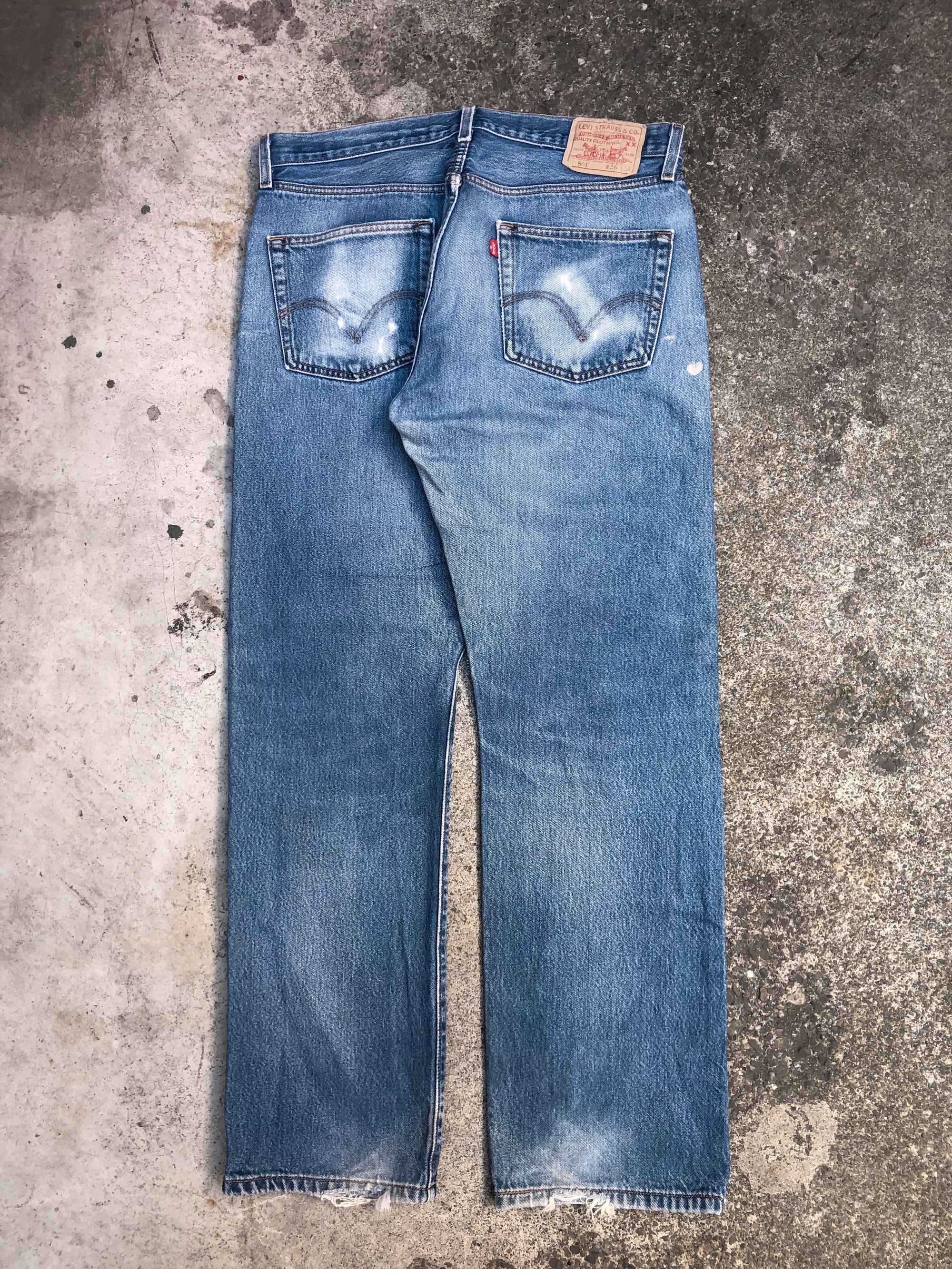 1990s/00s Levis Painted Faded Blue 501 (35X30)