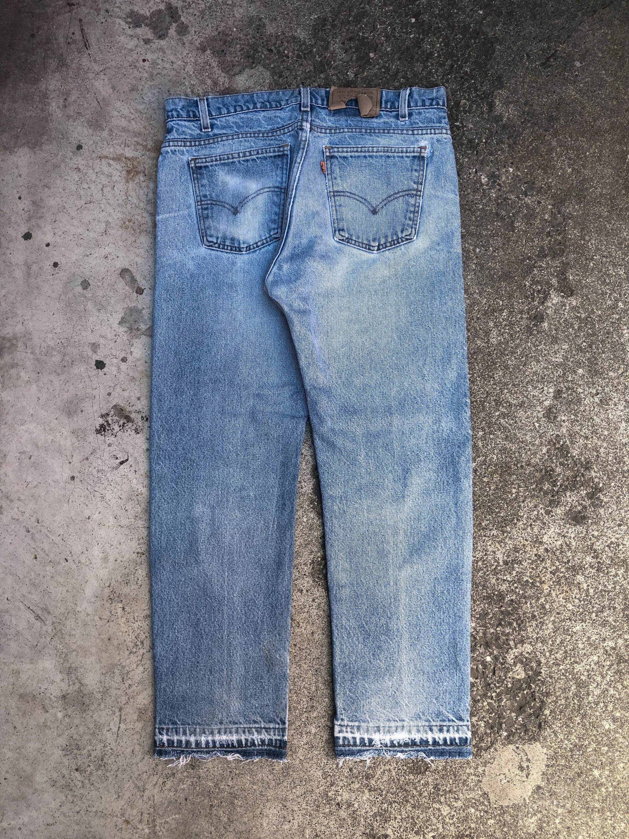 1990s Orange Tab Levis Faded Blue 505 Released Hem (35X27)