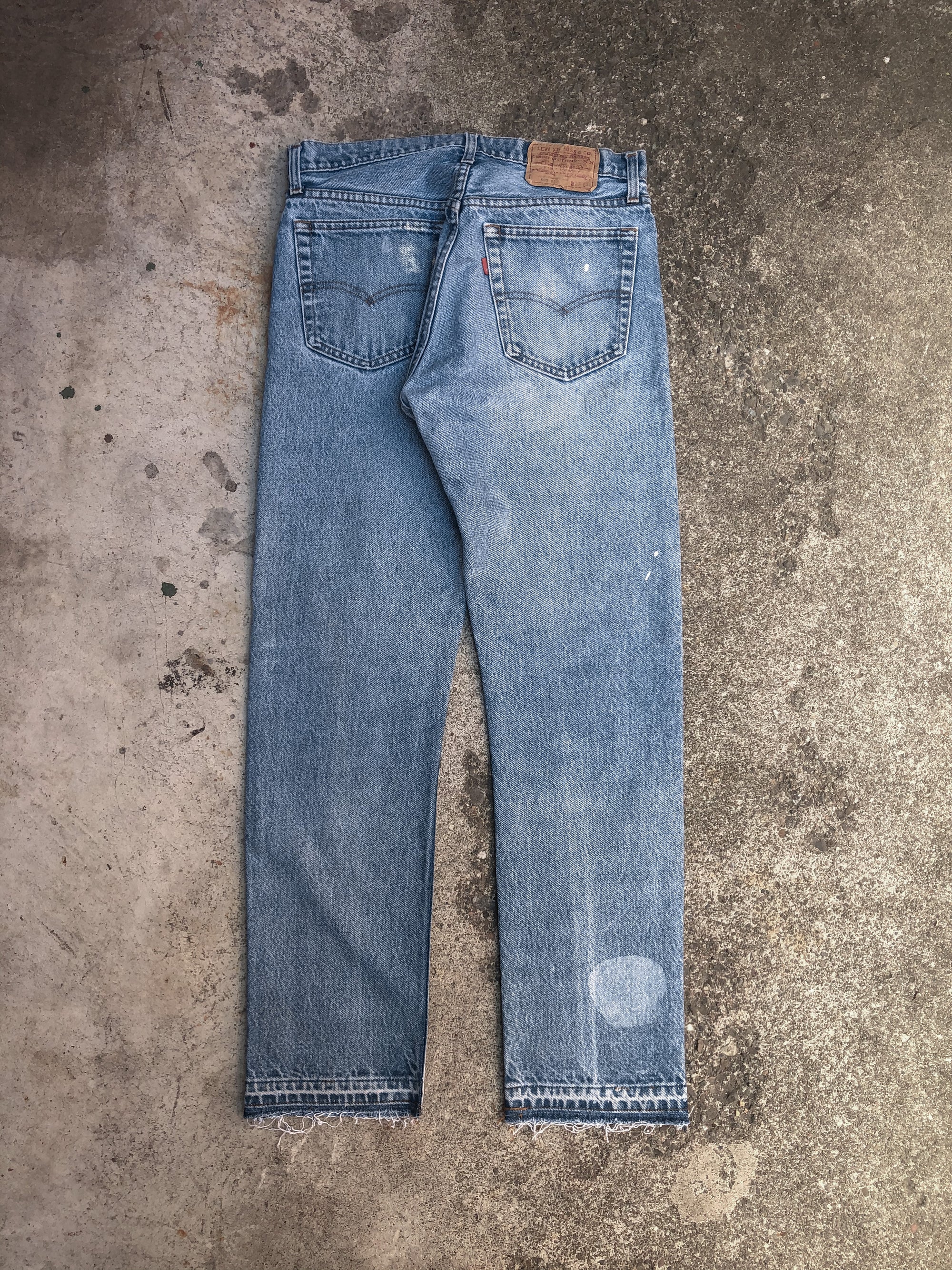 1980s Levis Painted Faded Blue 505 Released Hem (31X30)