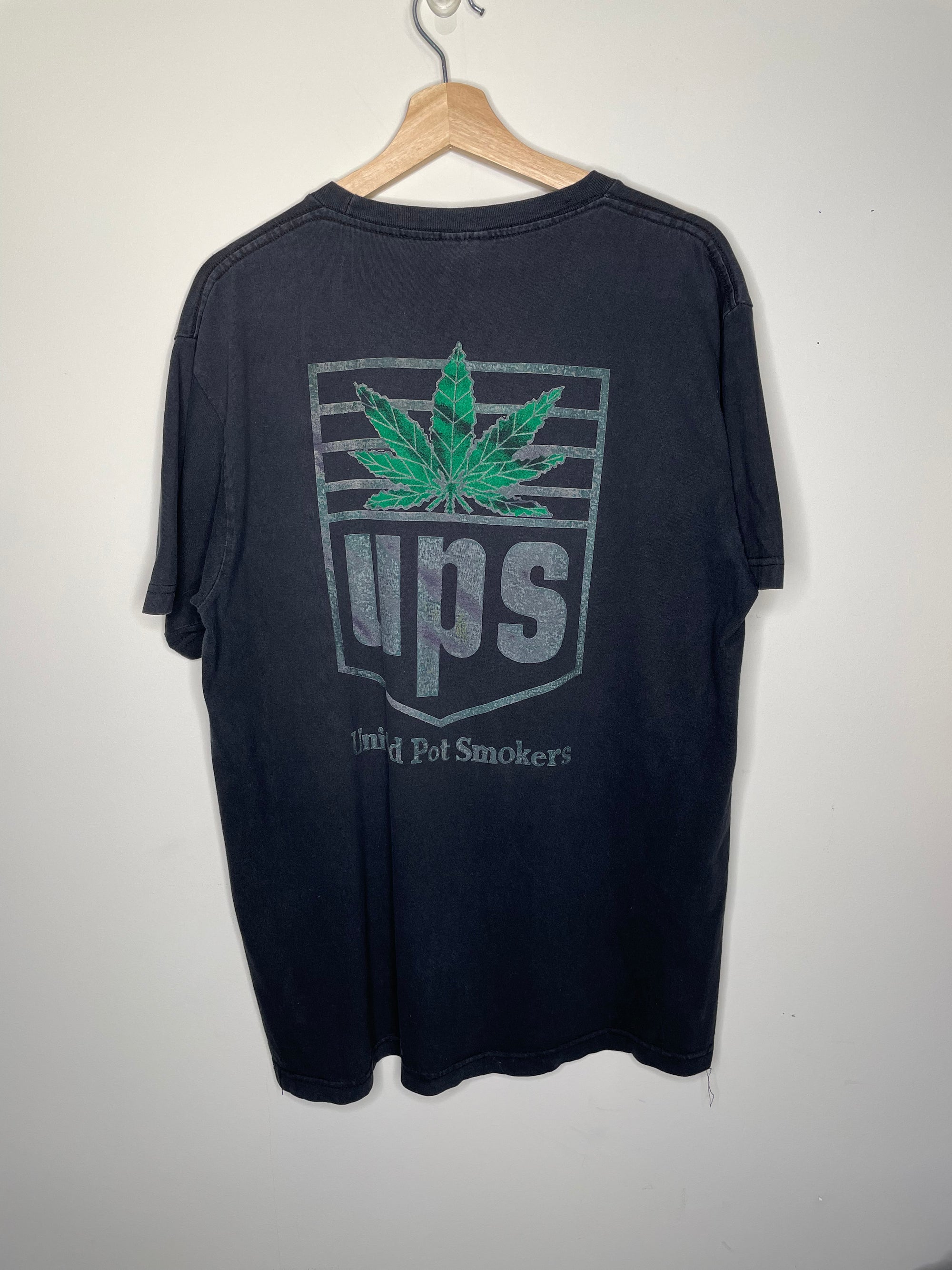 1990s/00s “United Pot Smokers” Tee (L/XL)