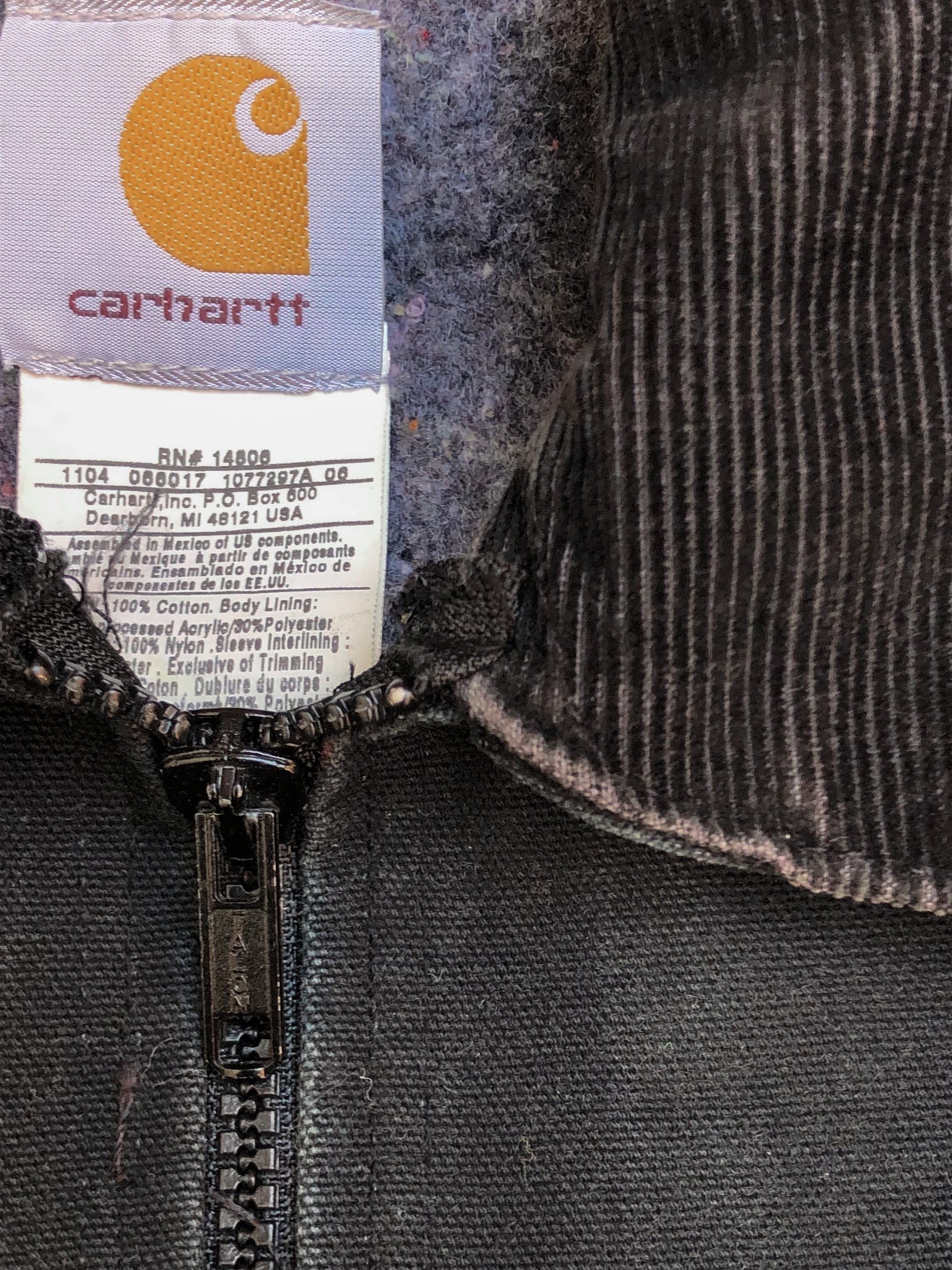 Vintage Carhartt Sun Faded Black Lined Work Jacket (L)