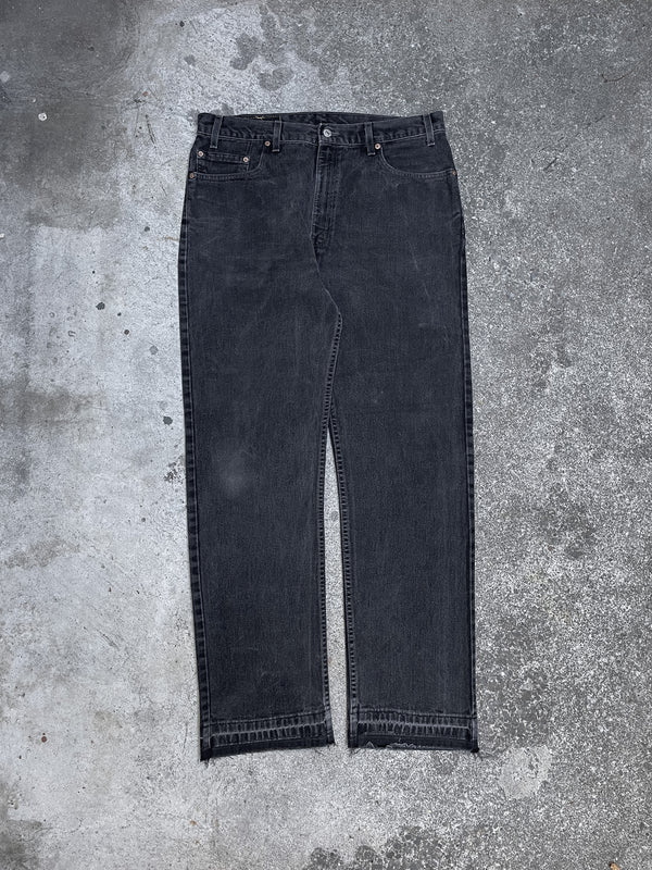 Vintage Levi’s Faded Black 505 Released Hem (36X31)