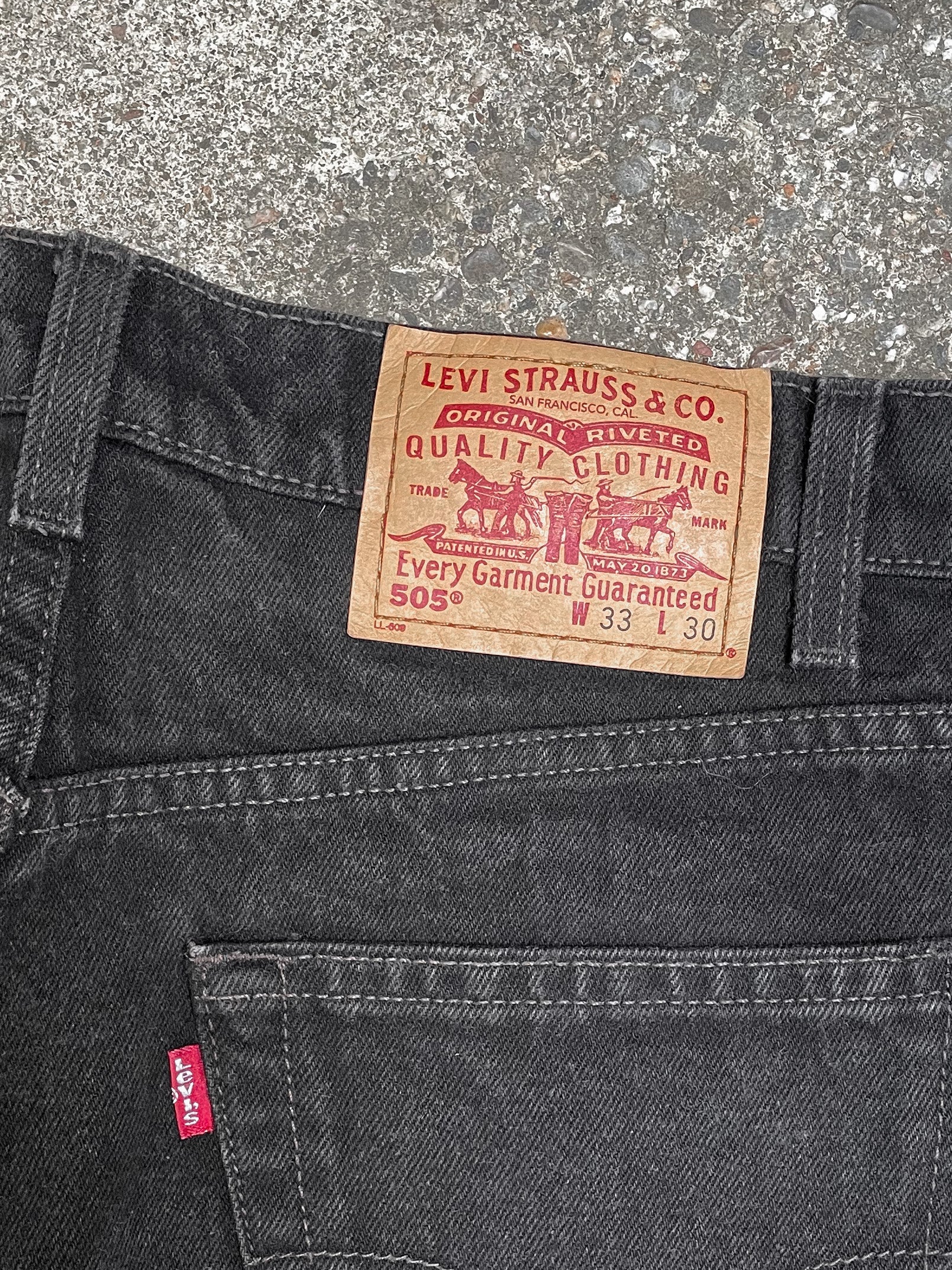 1990s Levi’s Black 505 Released Hem (32X30)