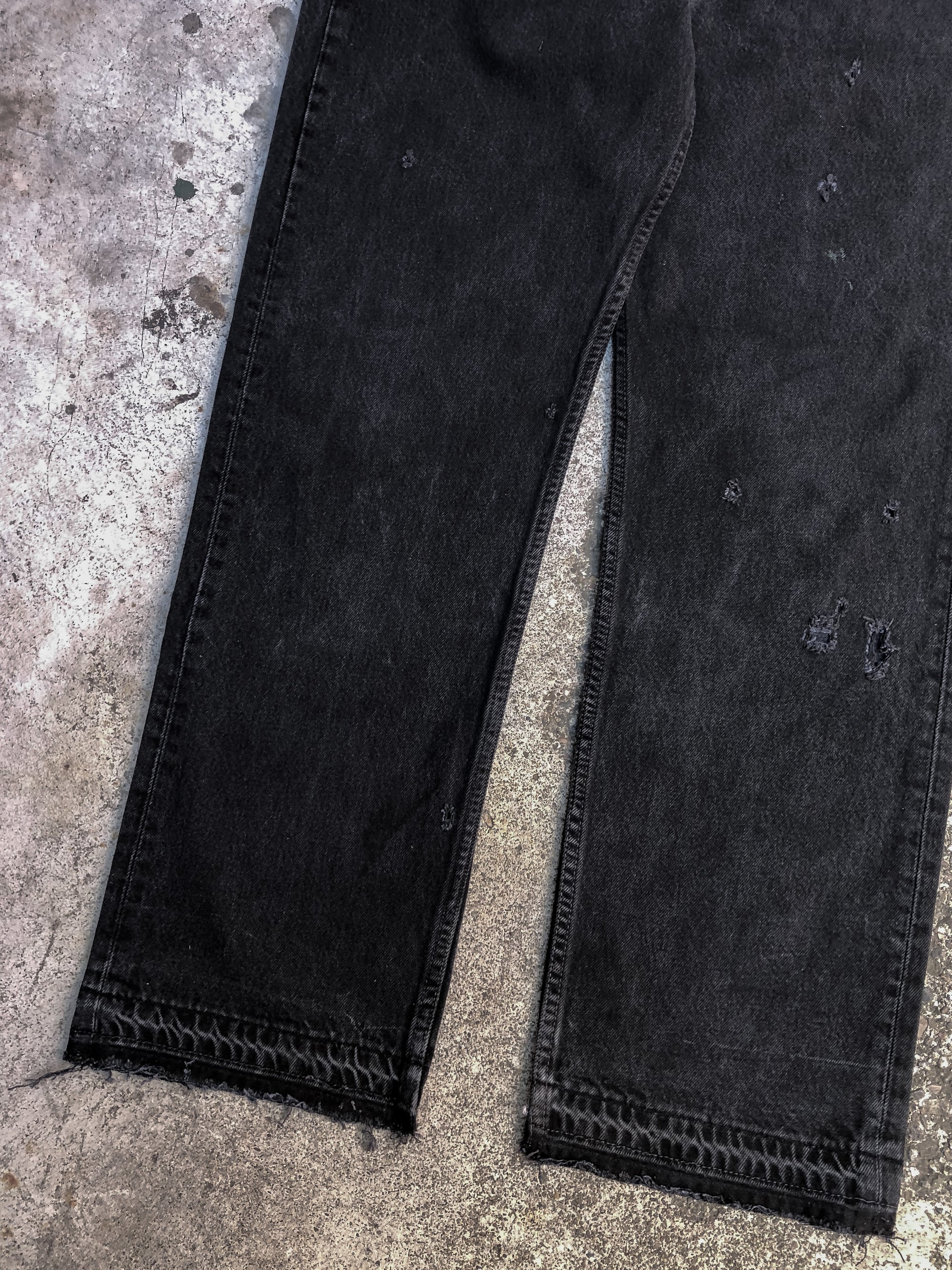 1990s Levis Distressed Black 501 Released Hem (36X30)