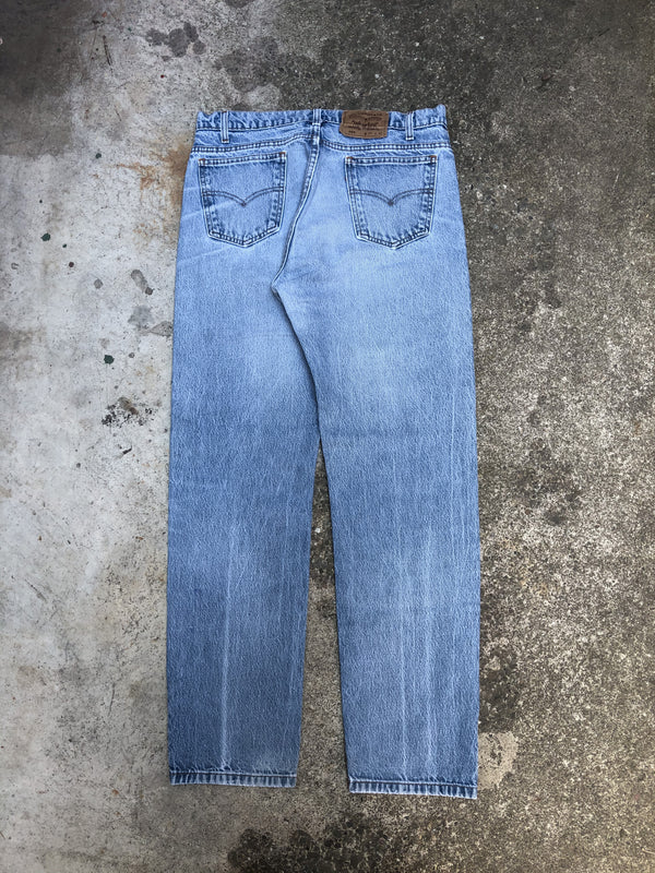 1990s Orange Tab Levis Faded Blue 505 (33X30)