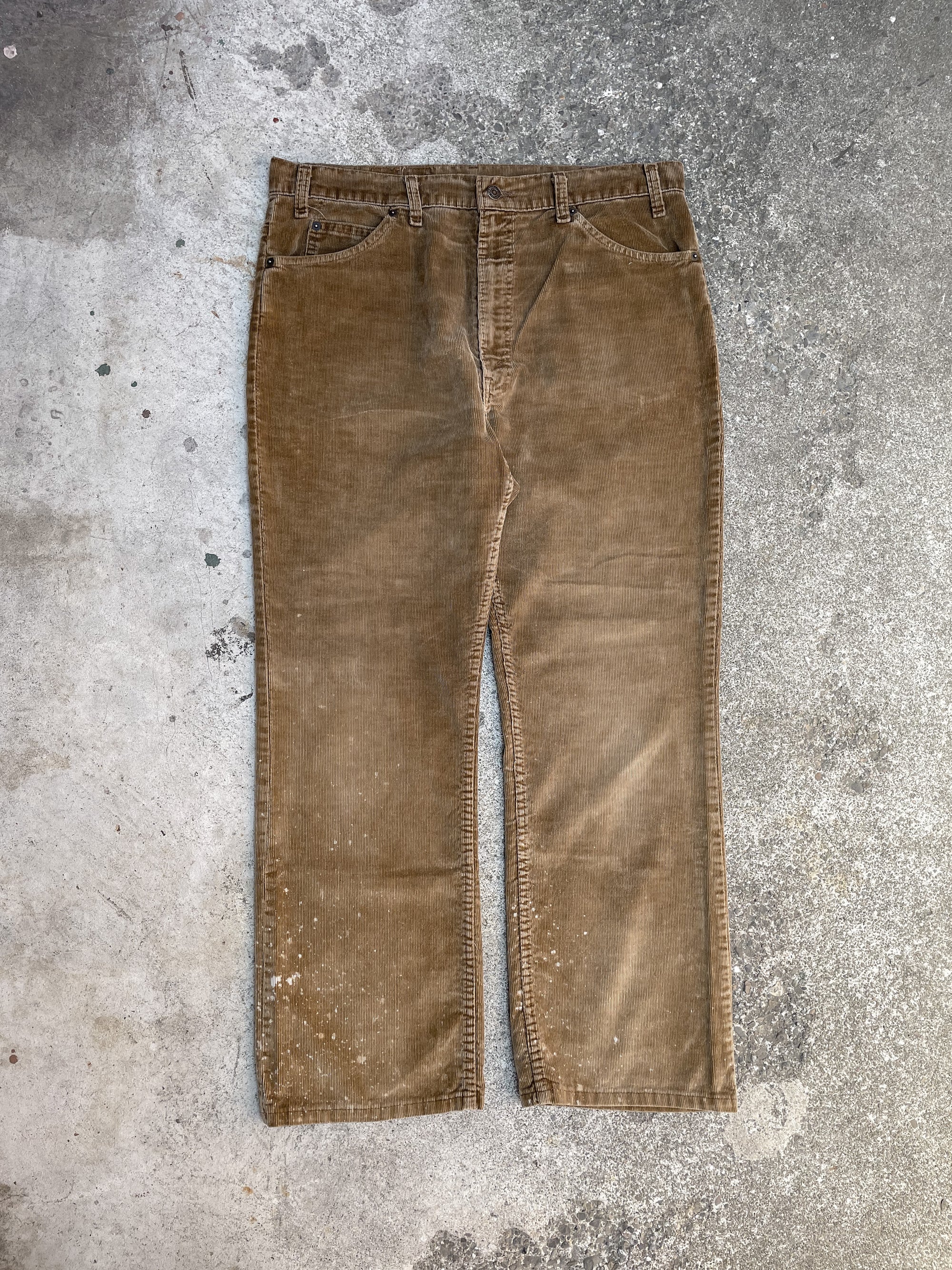 1980s/90s White Tab Levi’s Faded Brown Corduroy 517 (36X28)