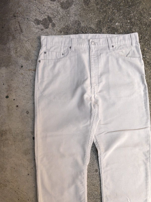 1990s Levis Ivory Off White 505 Corduroy Pants (37X30)