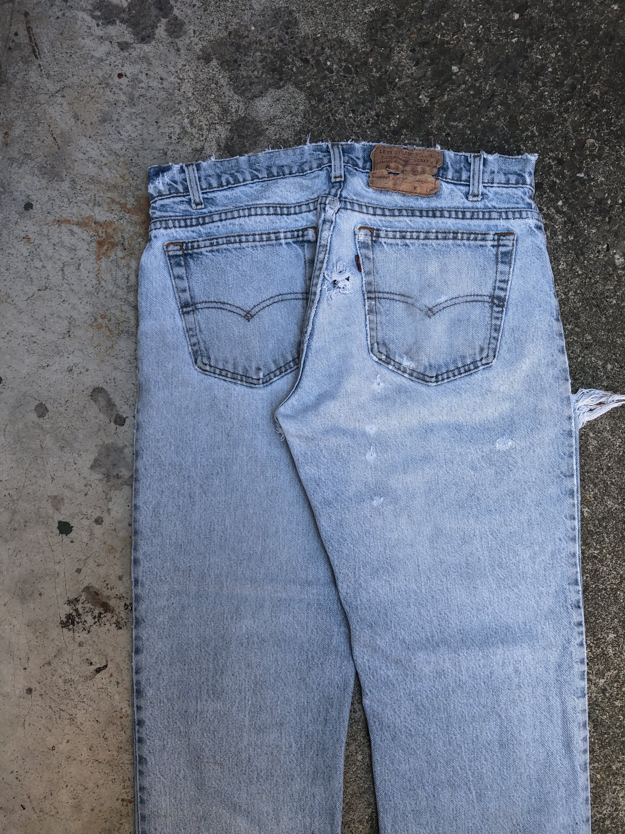 1980s/90s Levis Distressed Faded Blue Denim (33X29)