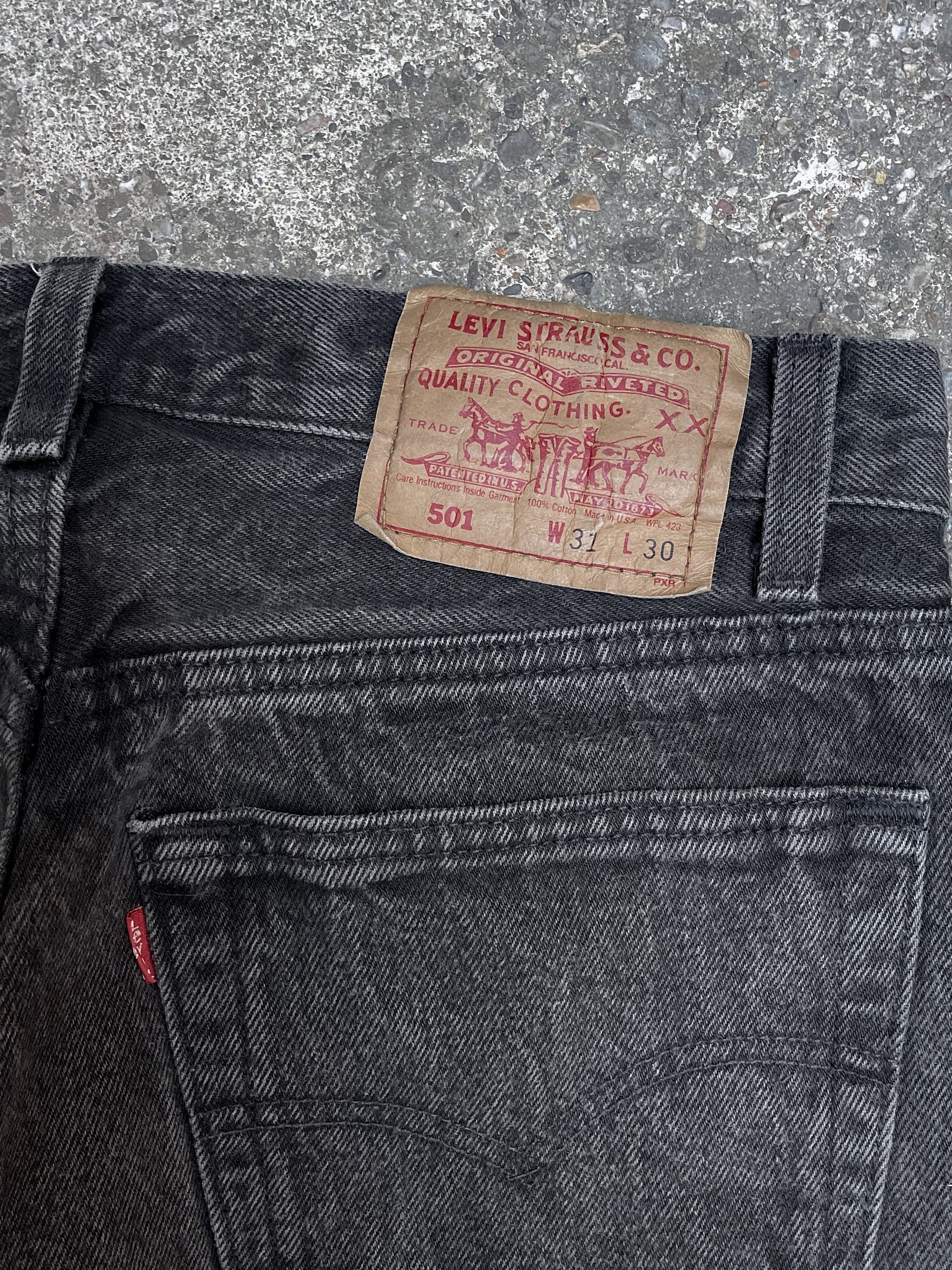 1990s Levi’s Faded Black 501 Released Hem (28X26)