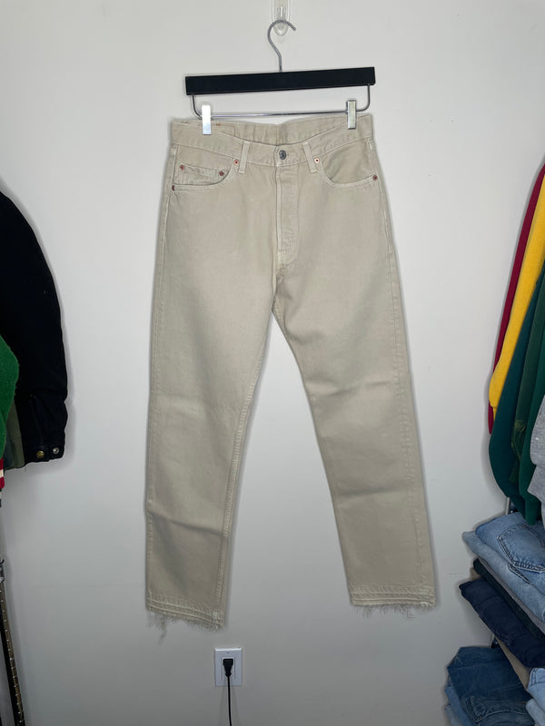 1990s Levi’s Cream 501 Released Hem (30X32)