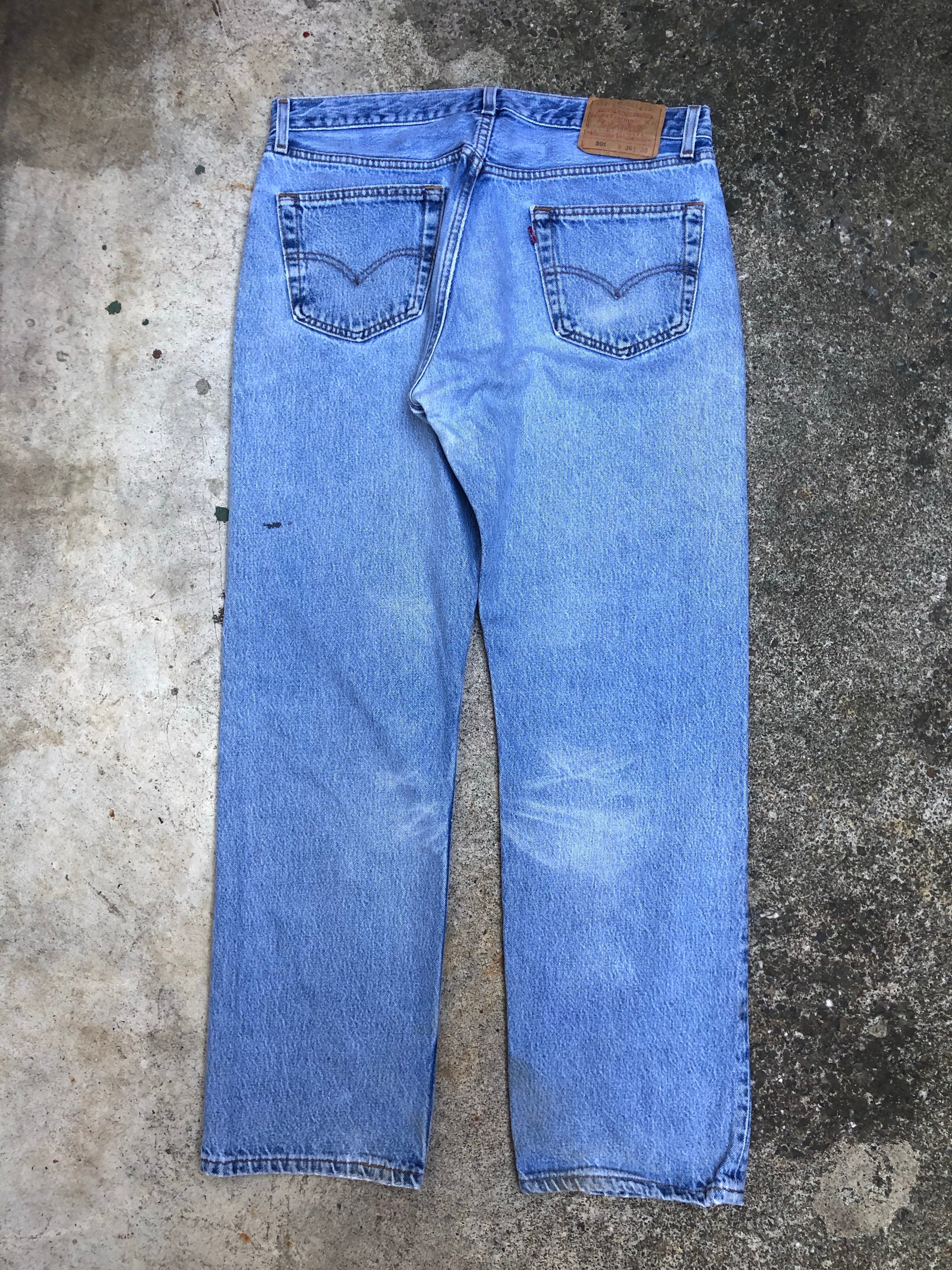 1990s Levis Faded Blue 501 (34X29)