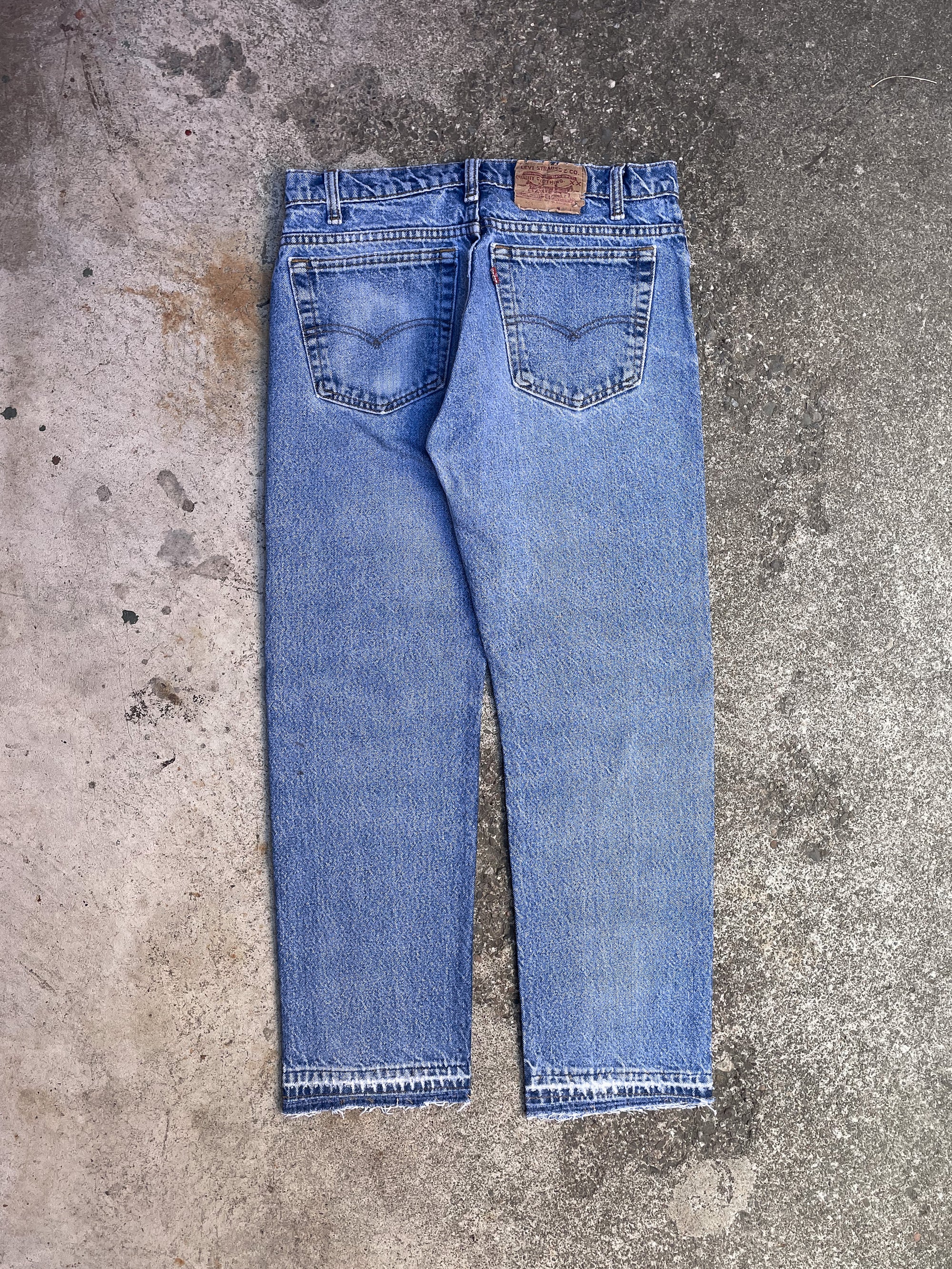 1990s Levi’s Faded Blue 505 Released Hem (30X27)