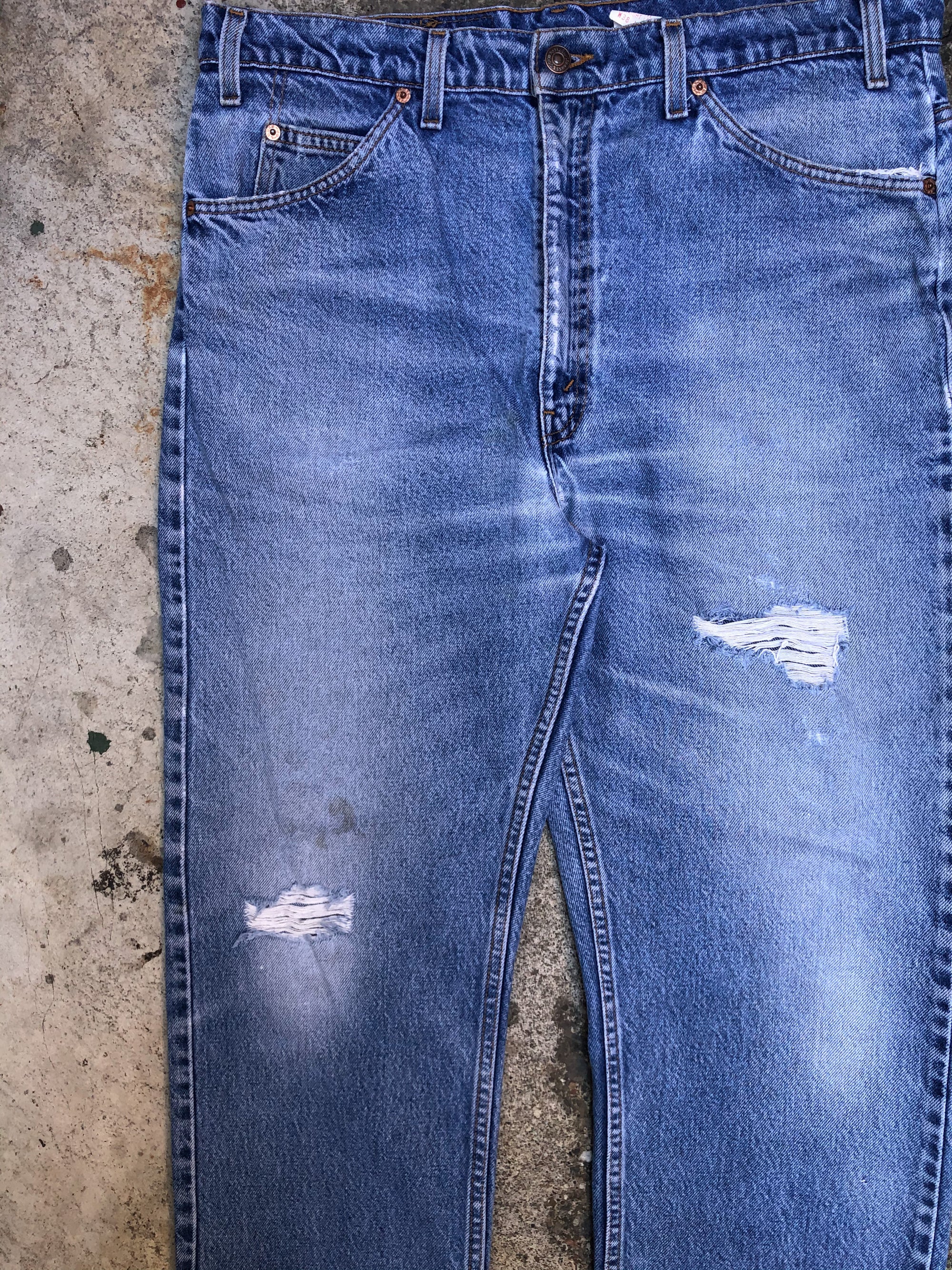 1990s Orange Tab Levis Distressed Blue 505 Raw Hem (36X28)