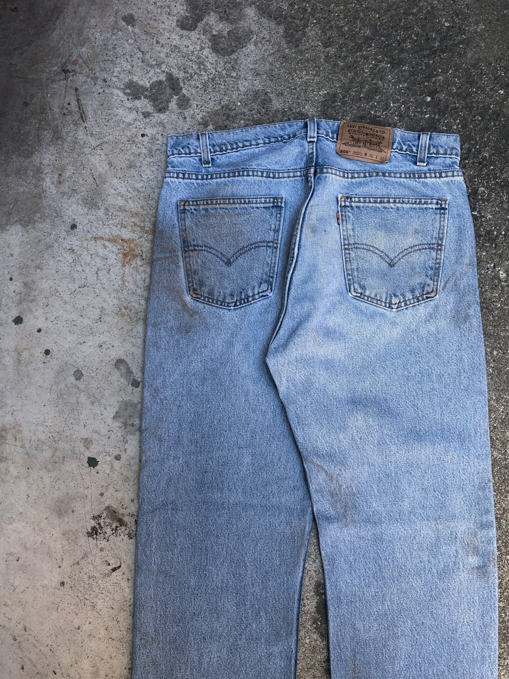 1990s Orange Tab Levis Repaired Dirty Blue 505 (34X31)