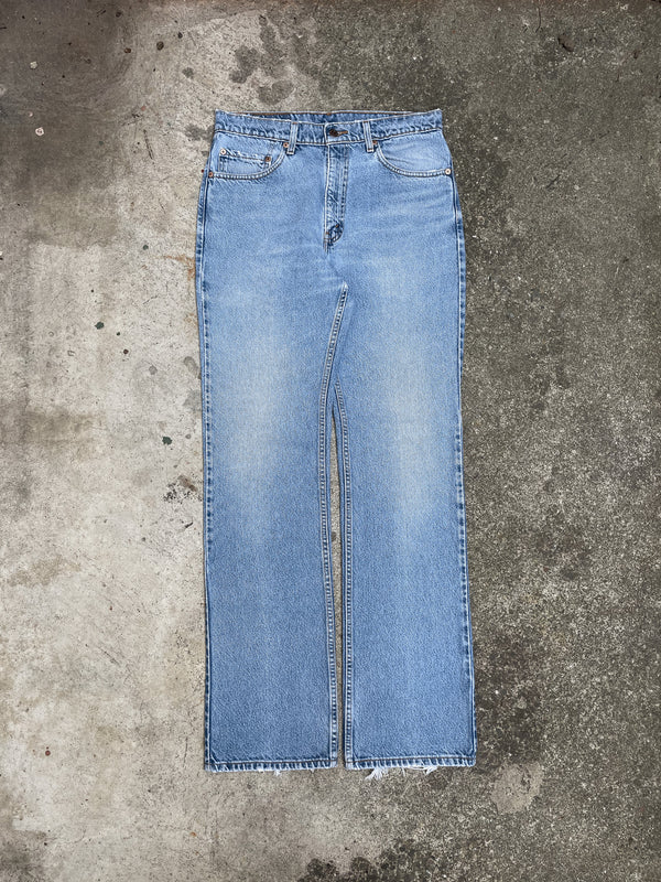 1990s Levi’s Faded Blue 517 (32X34)