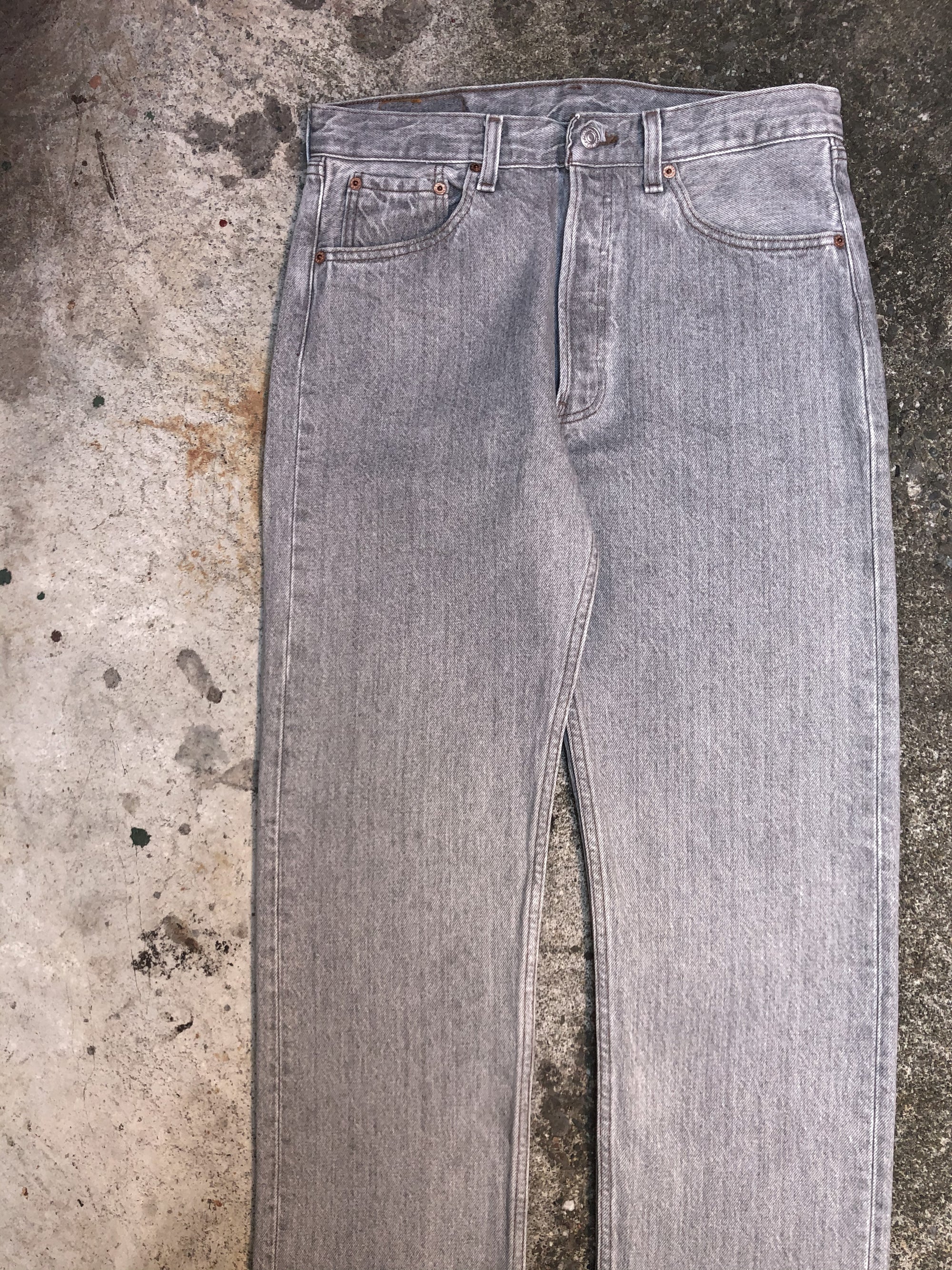 1990s Levis Faded Grey 501 (31X35)