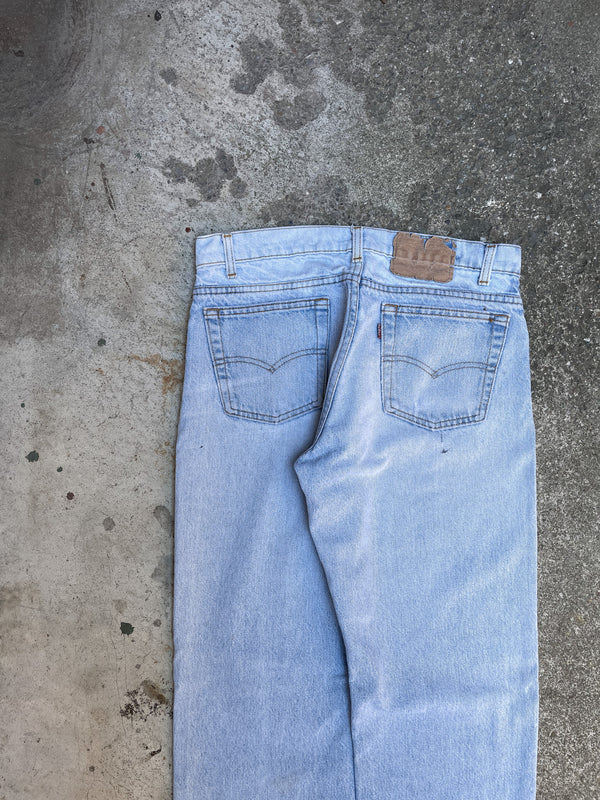 1980s Levis Bleach Faded Blue 606 Released Hem (31X32)