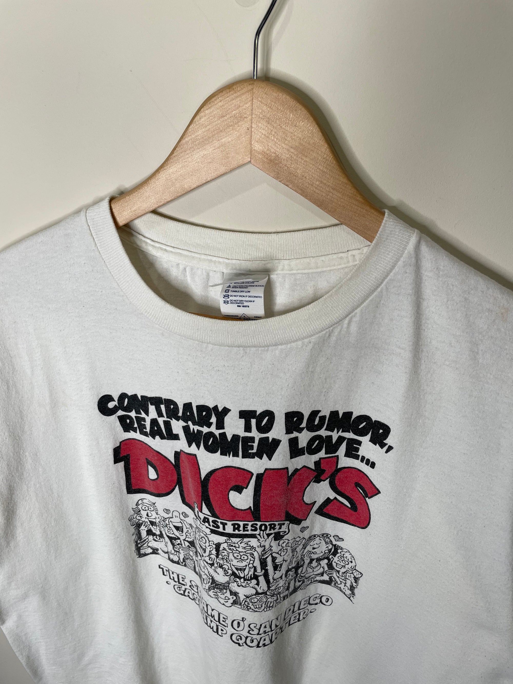 Vintage 00s “Real Women Love Dick’s” Tee (M/L)