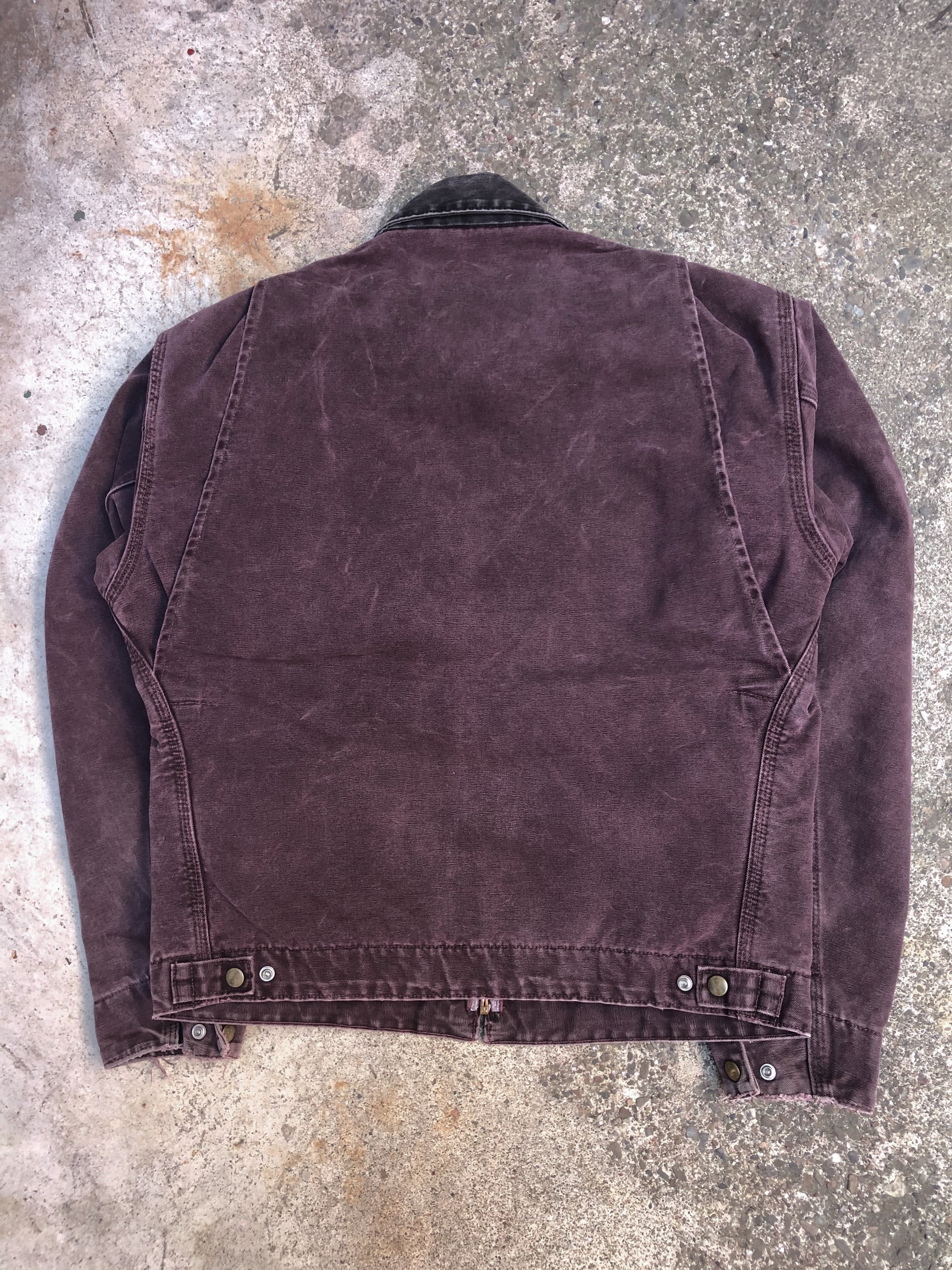 1990s Carhartt Faded Burgundy Lined Work Jacket (M)