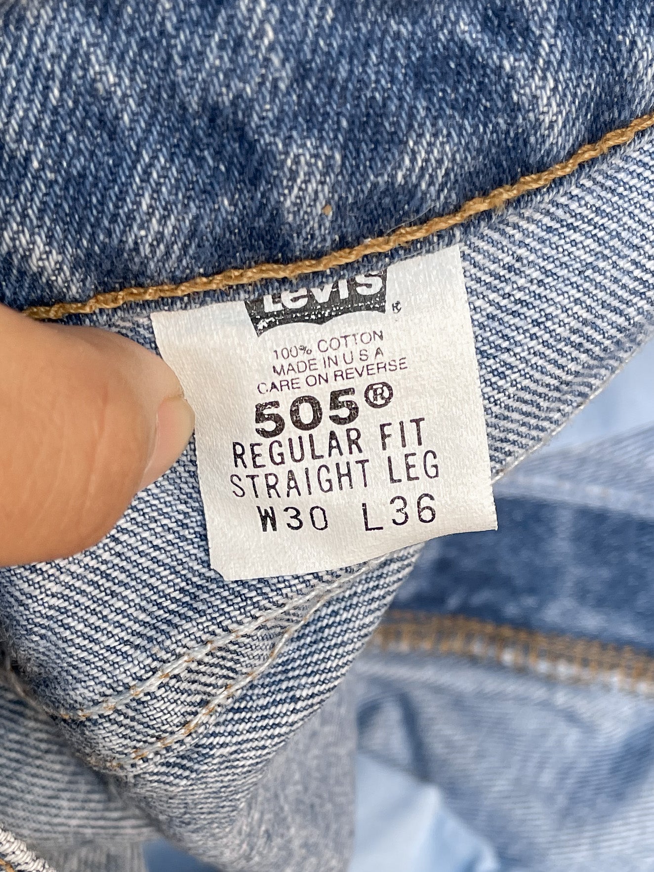 1990s Levi’s Blue 505 (28X35)