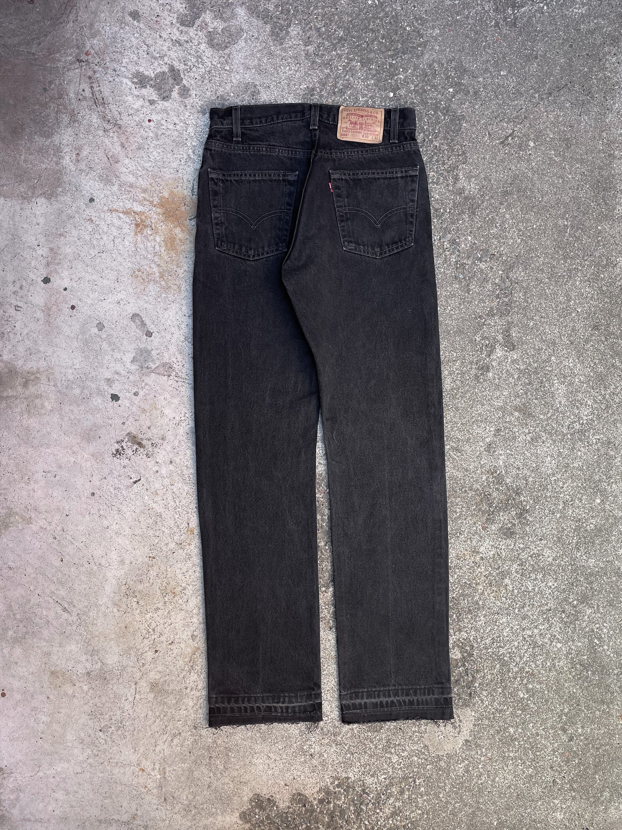 Vintage Levi’s Faded Black 505 Released Hem (28X32)