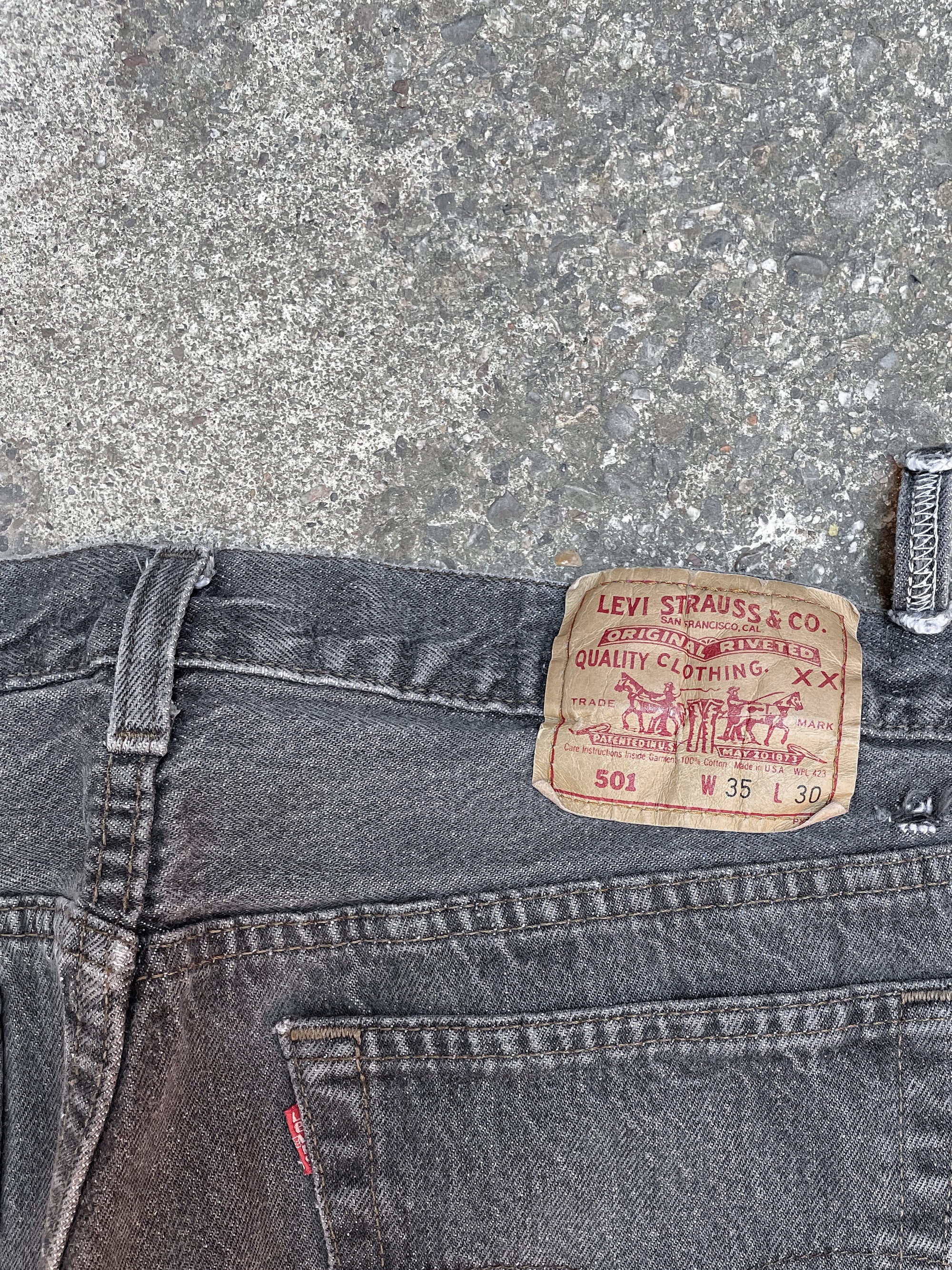 1990s Levi’s Faded Grey 501 Released Hem (33X30)