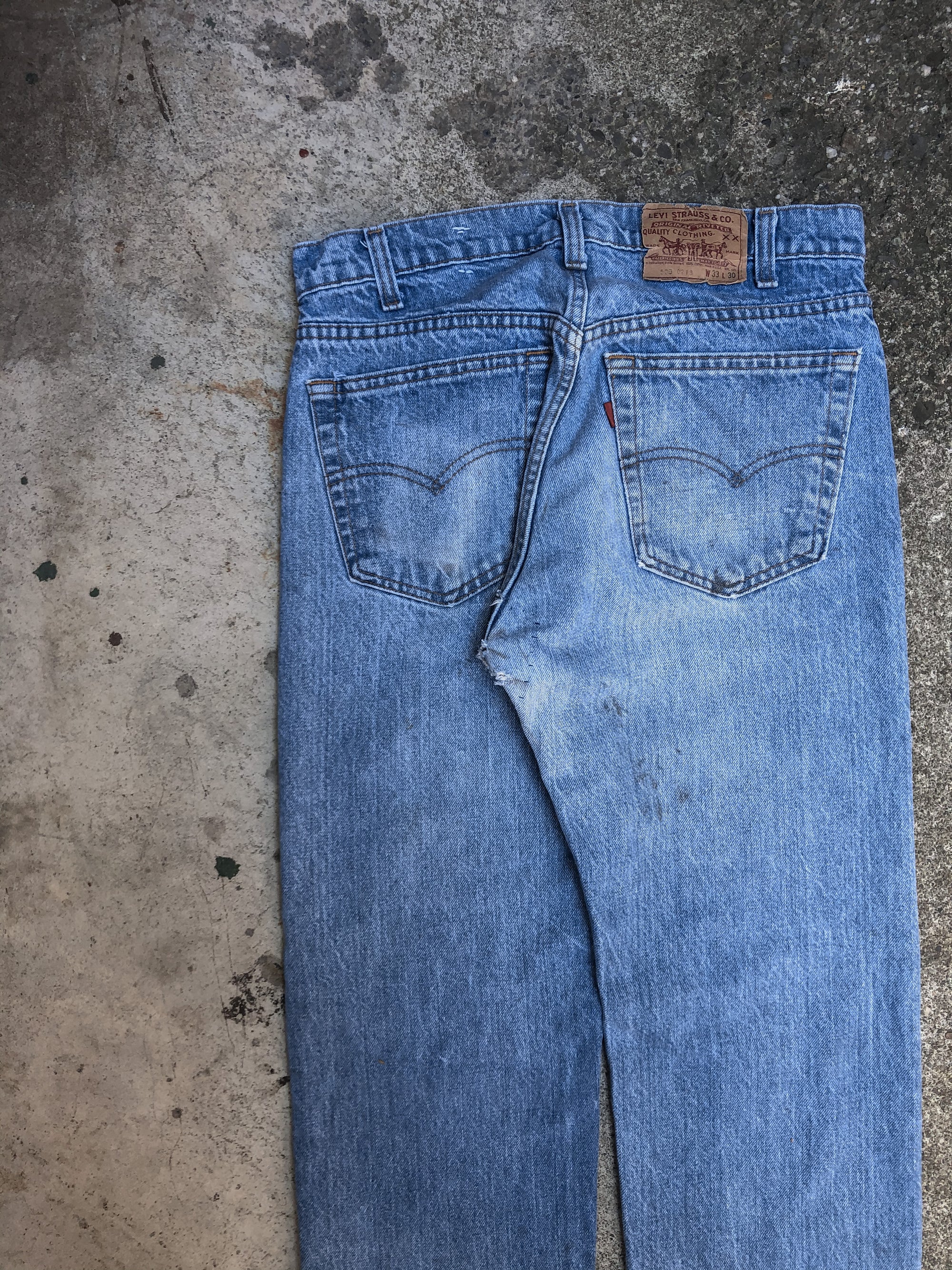 1980s Levis Repaired Faded Blue 505 Released Hem (31X29)