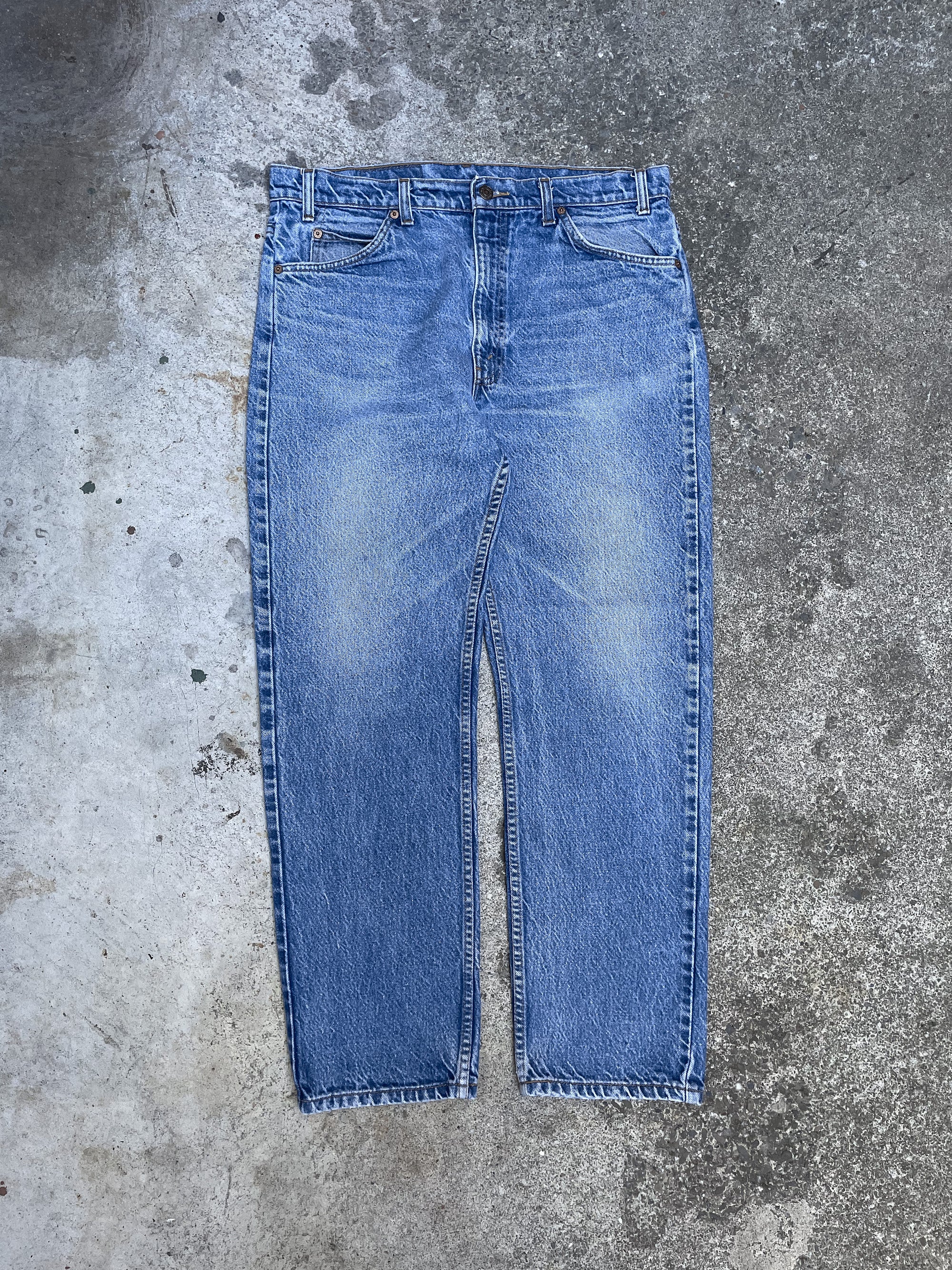 1990s Orange Tab Levi’s Faded Blue 505 (35X28)