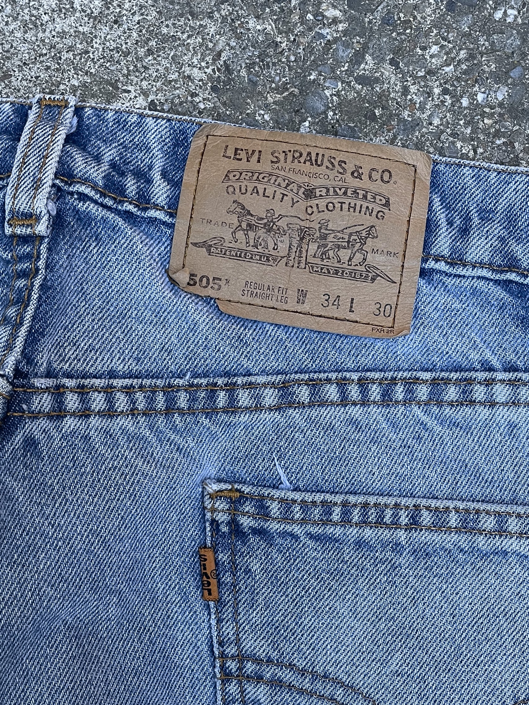 1990s Orange Tab Levi’s Faded Blue 505 Released Hem (33X30)