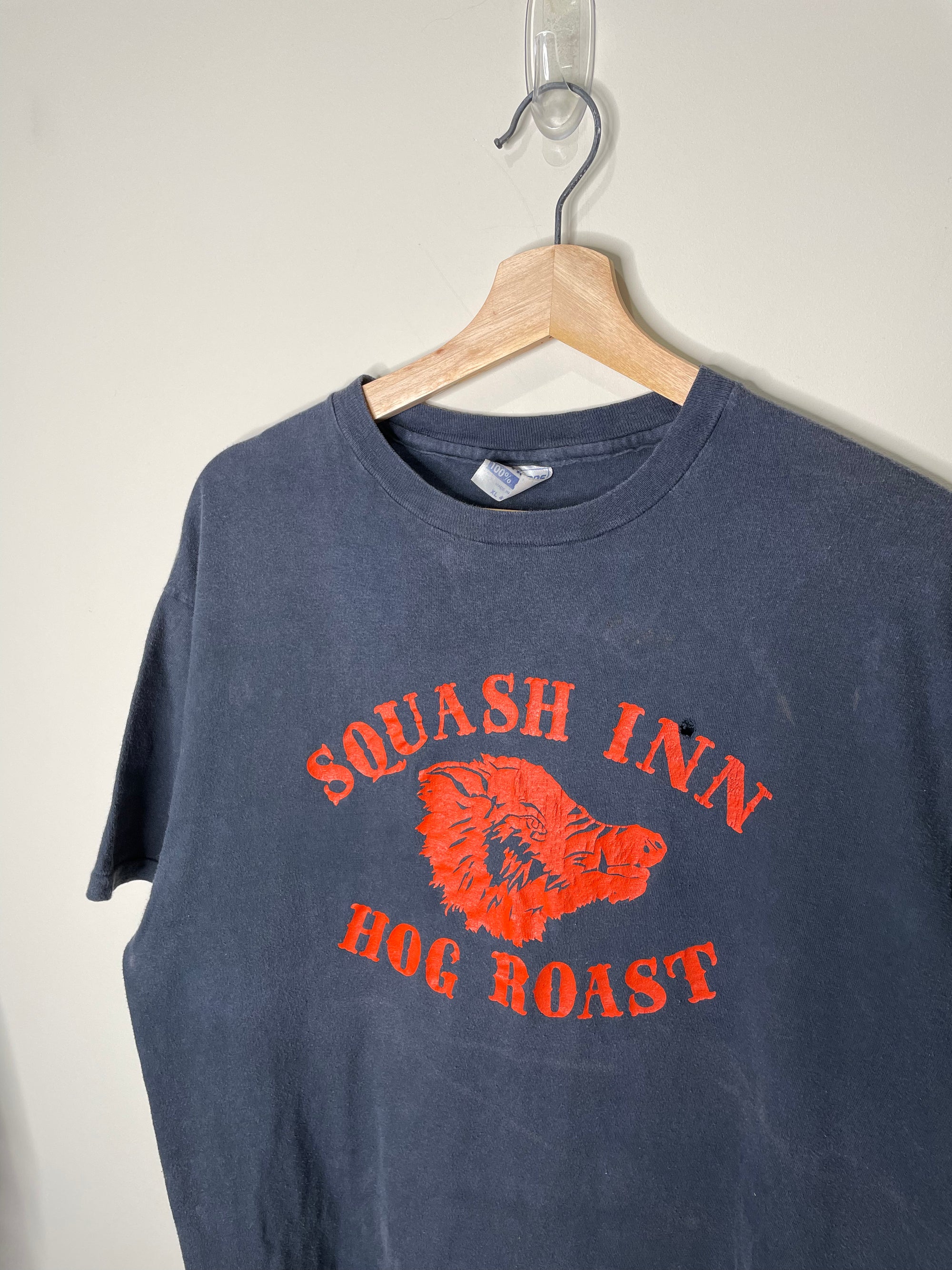 1980s “Squash Inn Hog Roast” Faded Single Stitched Tee (M/L)